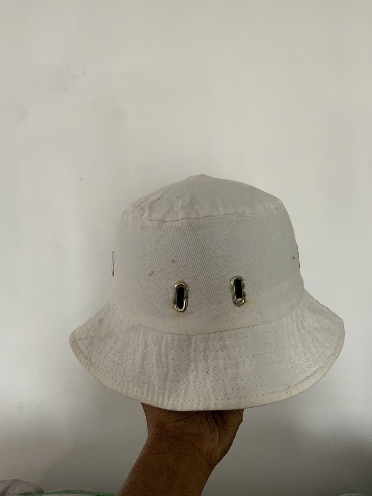 If Six Was Nine KMrii Style White Bucket Hat Size ONE SIZE - 4 Thumbnail