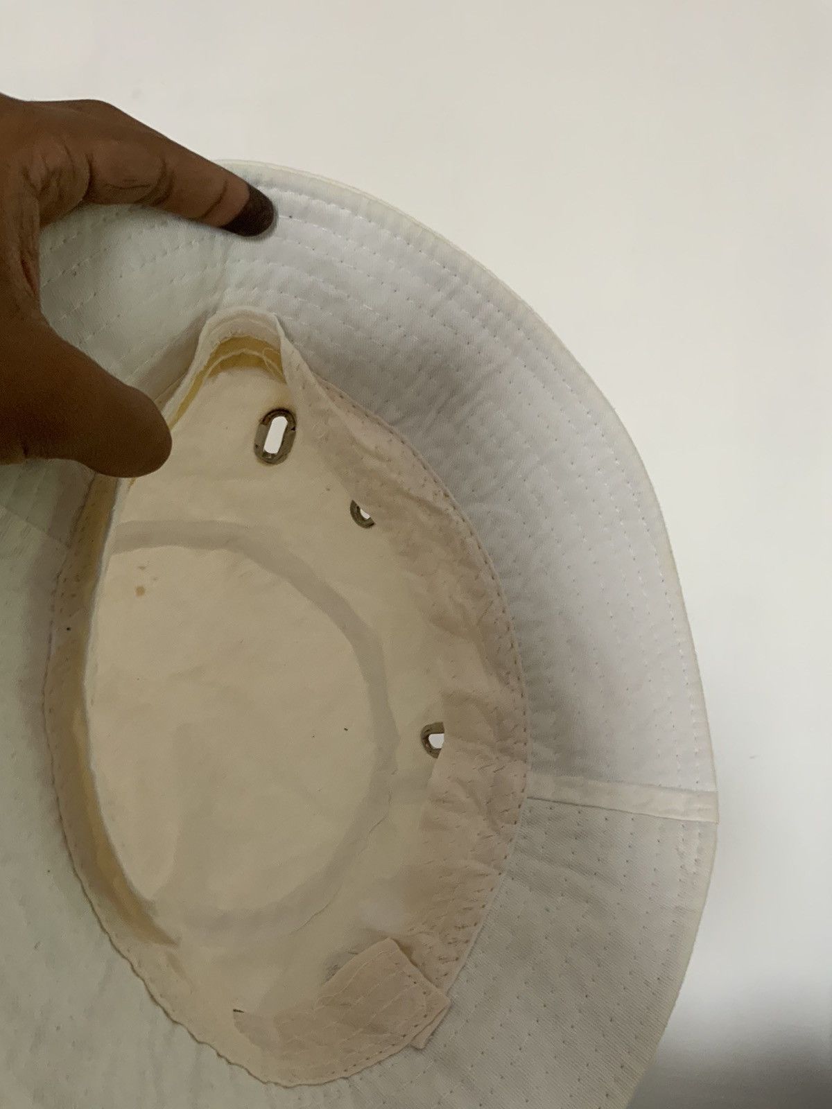 If Six Was Nine KMrii Style White Bucket Hat Size ONE SIZE - 9 Thumbnail