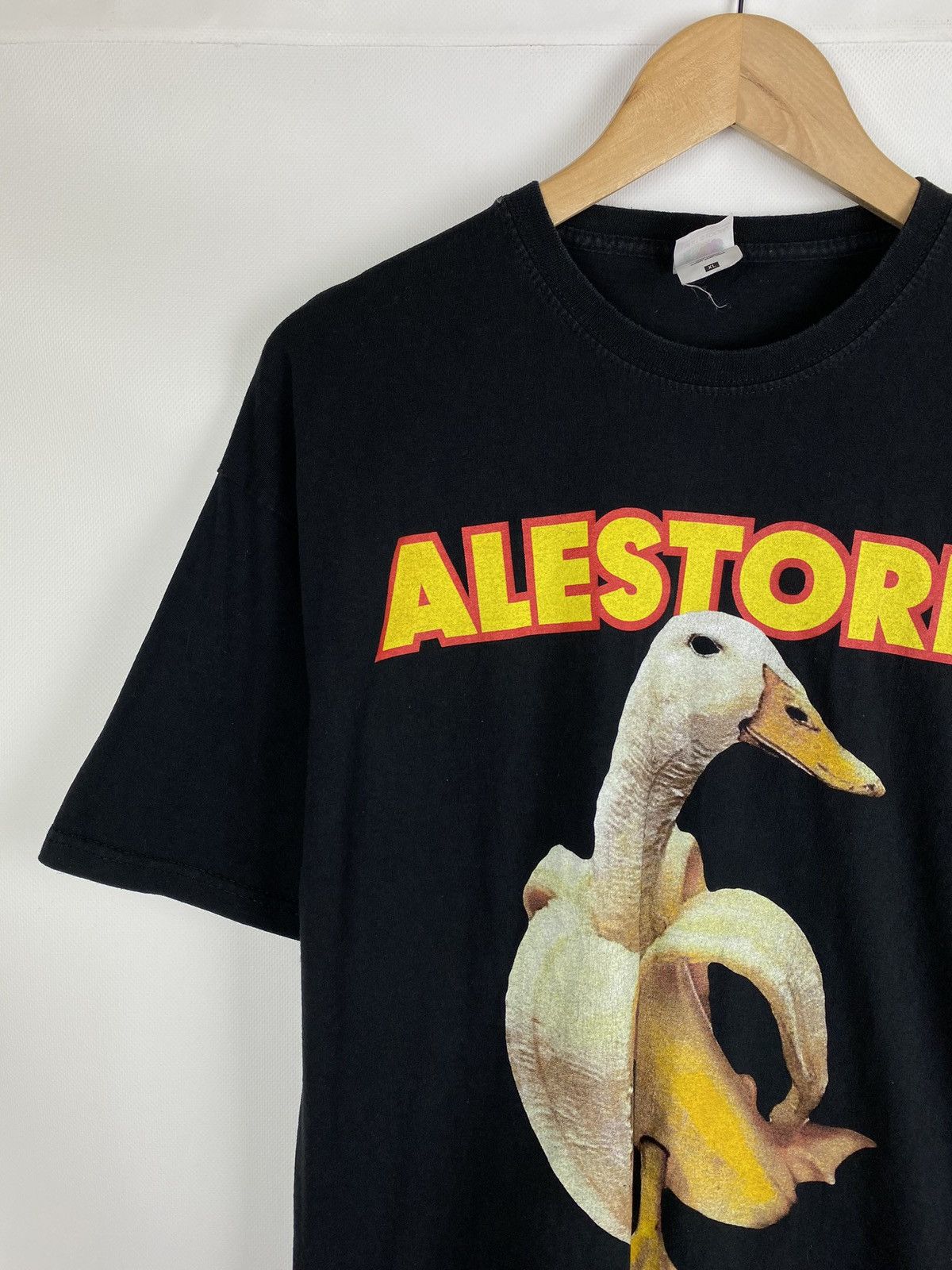Alestorm Banana Duck men’s merch Band t shirt size Xl