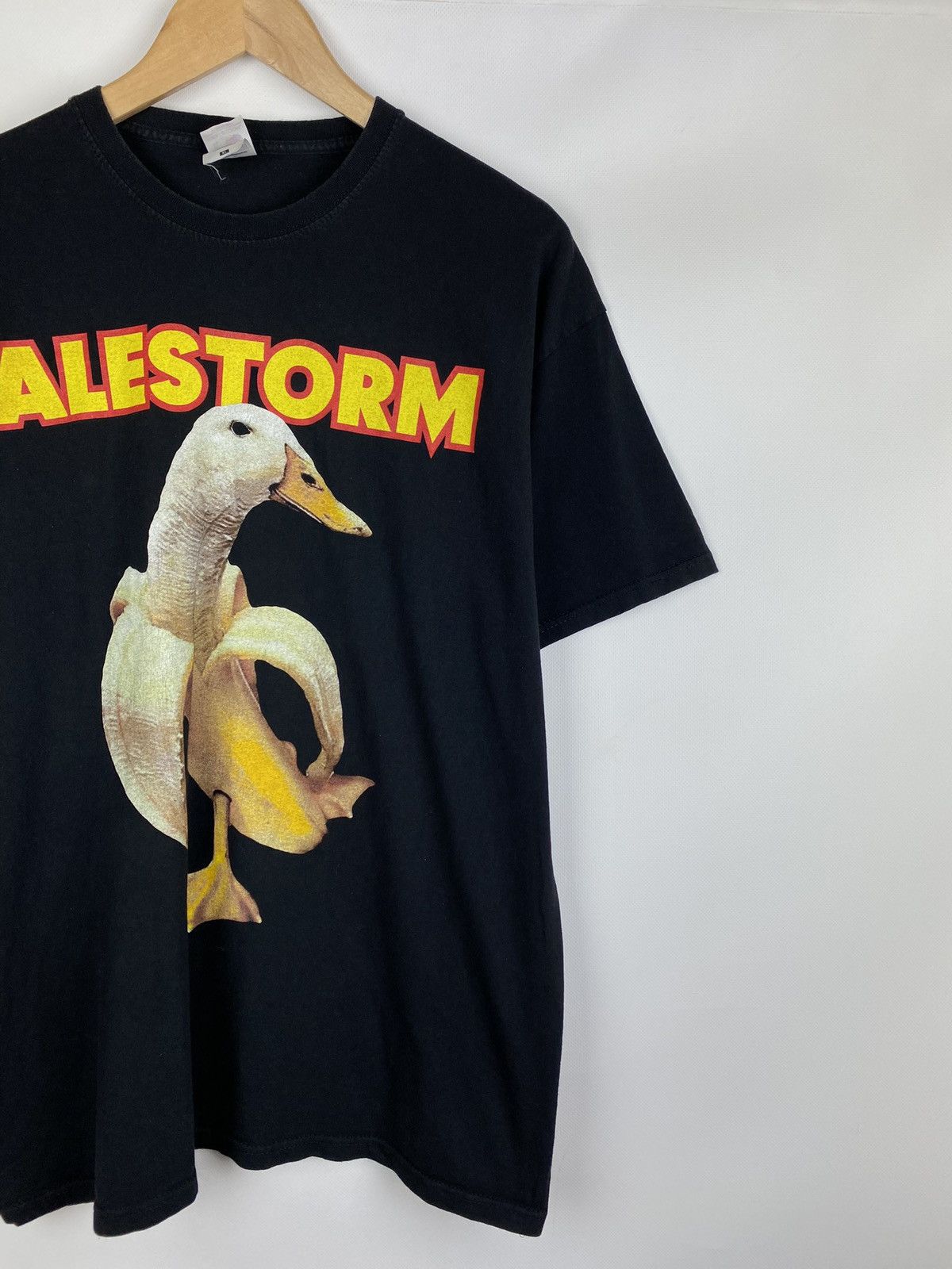 Alestorm Banana Duck men’s merch Band t shirt size Xl