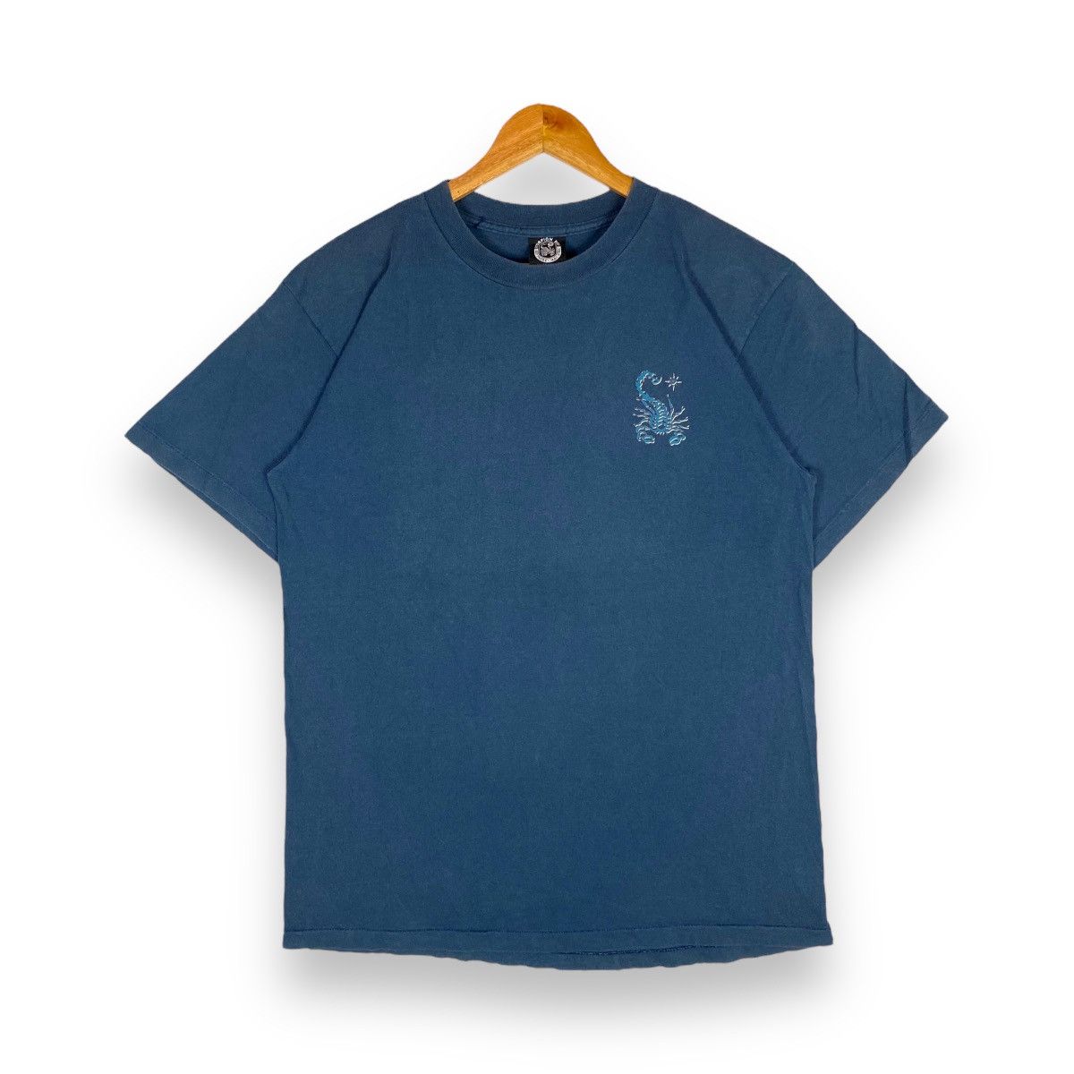 Vintage Vintage 90's SCORPION BAY Out There Mas Fina Surf Tee Size US L / EU 52-54 / 3 - 3 Thumbnail