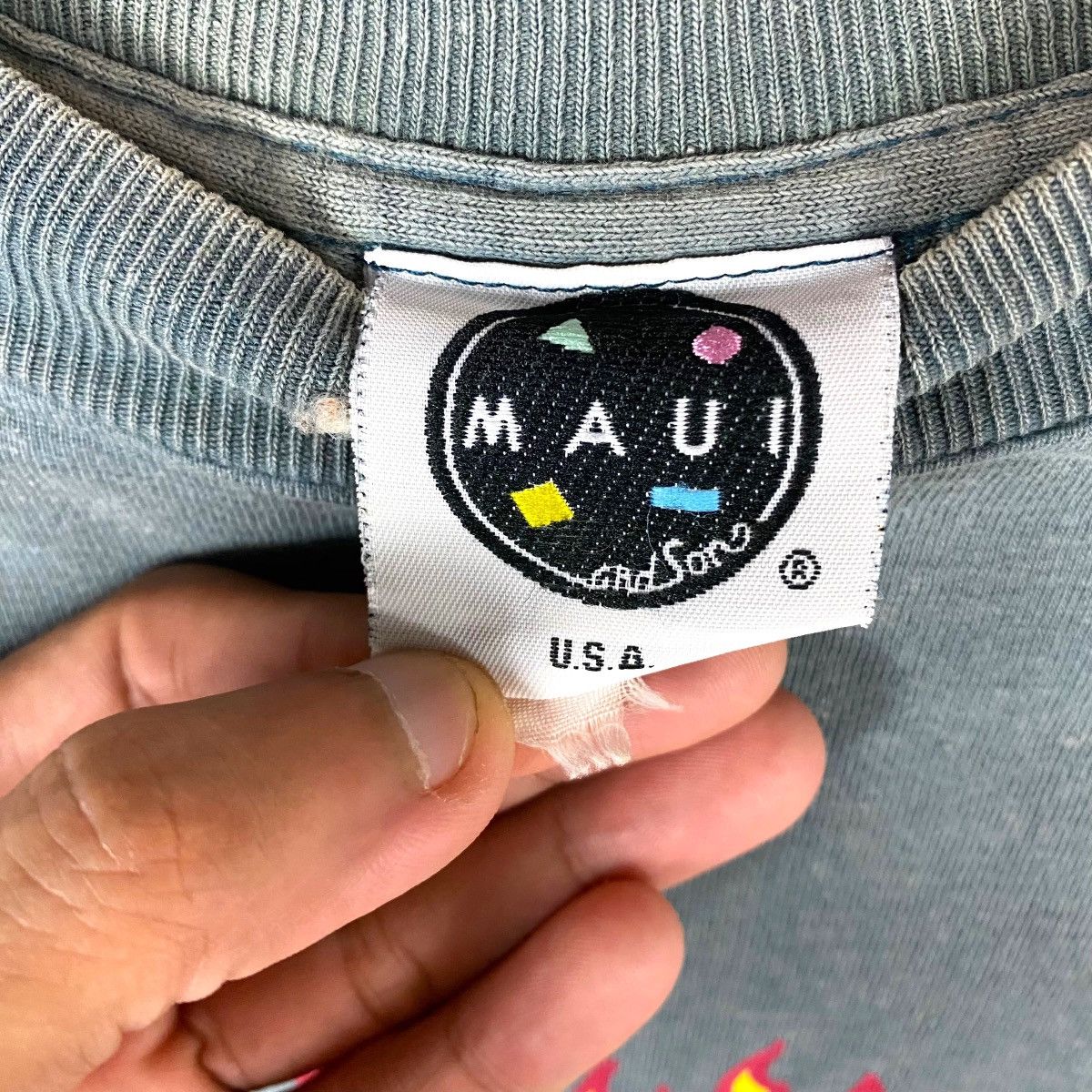 Maui and Sons × Vintage VINTAGE 90's MAUI AND SONS BIG GRAPHIC SURF TEE Size US M / EU 48-50 / 2 - 9 Thumbnail
