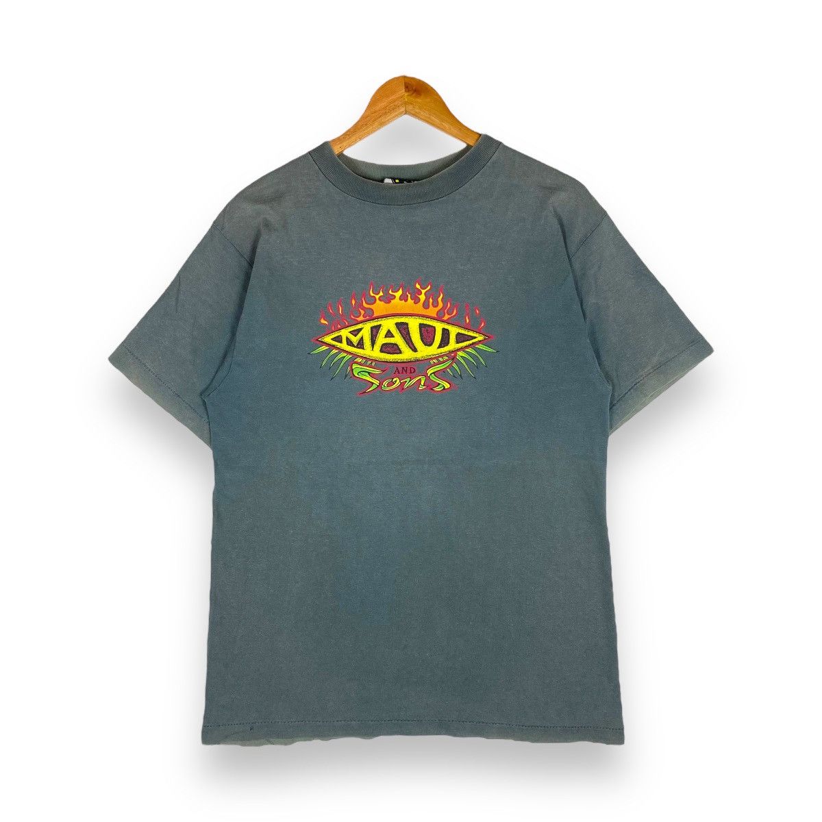 Maui and Sons × Vintage VINTAGE 90's MAUI AND SONS BIG GRAPHIC SURF TEE Size US M / EU 48-50 / 2 - 3 Thumbnail