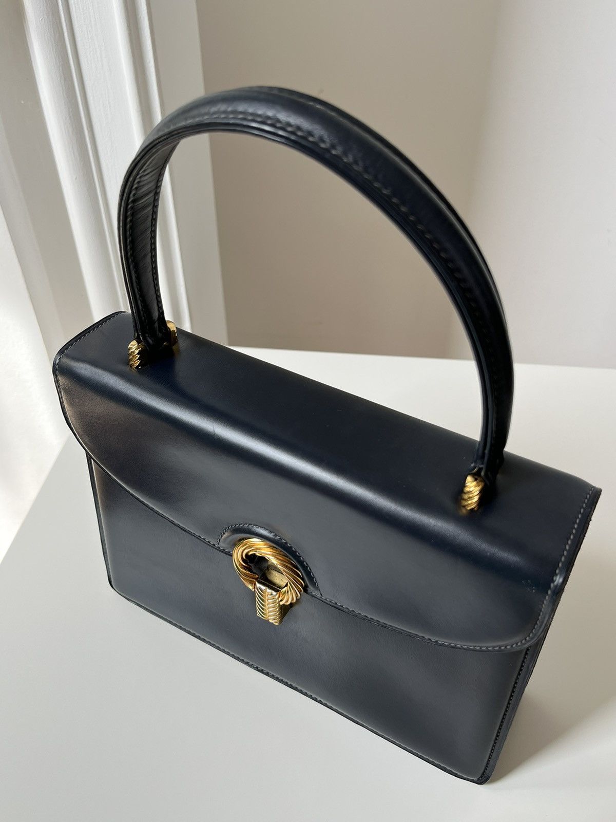 Gucci Vintage Gucci 1960s Navy Leather bag Made in Italy by Gucci Size ONE SIZE - 3 Thumbnail