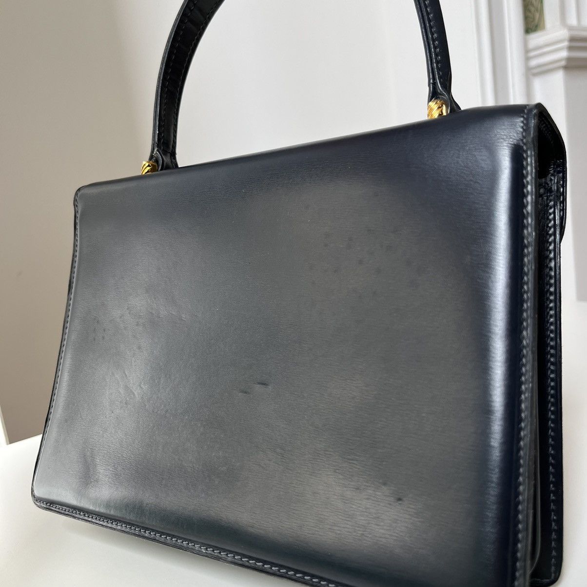 Gucci Vintage Gucci 1960s Navy Leather bag Made in Italy by Gucci Size ONE SIZE - 17 Thumbnail