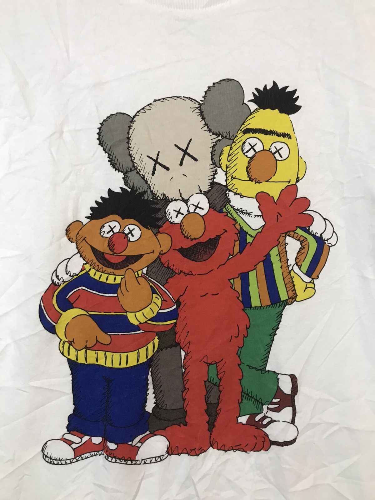 Kaws × Uniqlo ‼️KAWS X UNIQLO X SESAME STREET TSHIRT NICE DESIGN‼️ Size US L / EU 52-54 / 3 - 5 Thumbnail