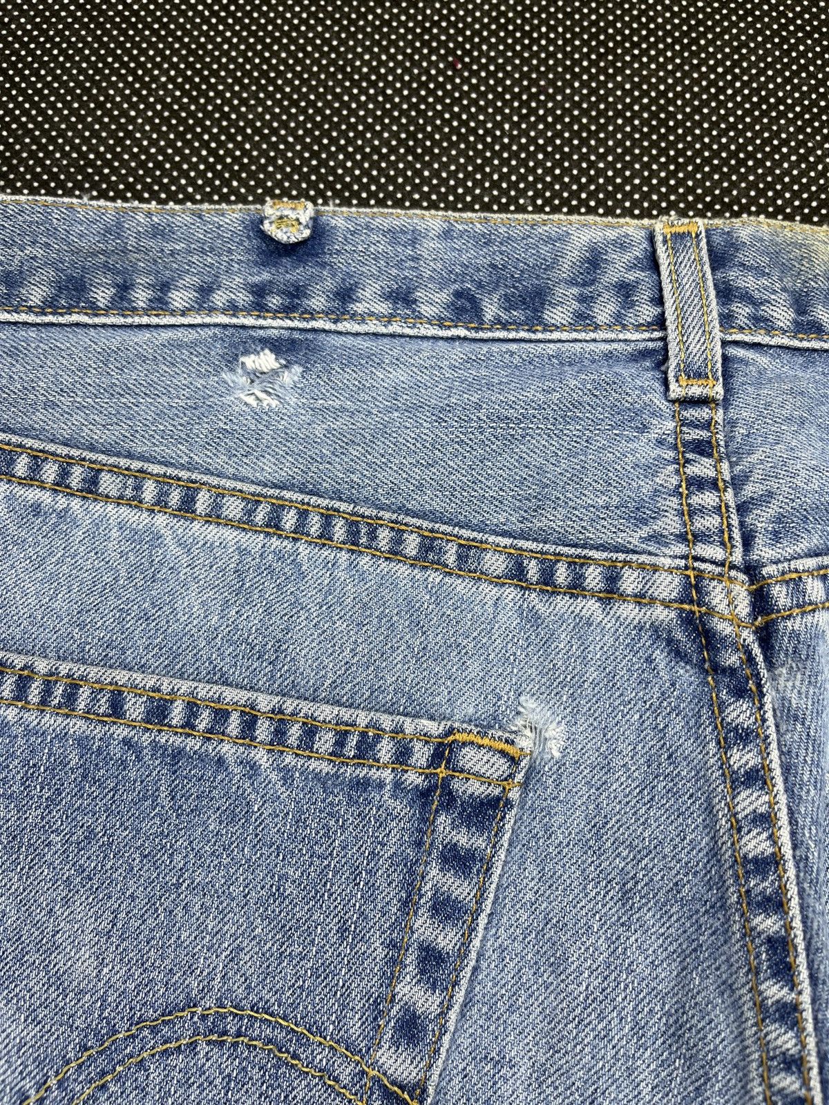 Levi's Vintage Levis 550 Faded Jeans - J062 Size US 36 / EU 52 - 8 Thumbnail