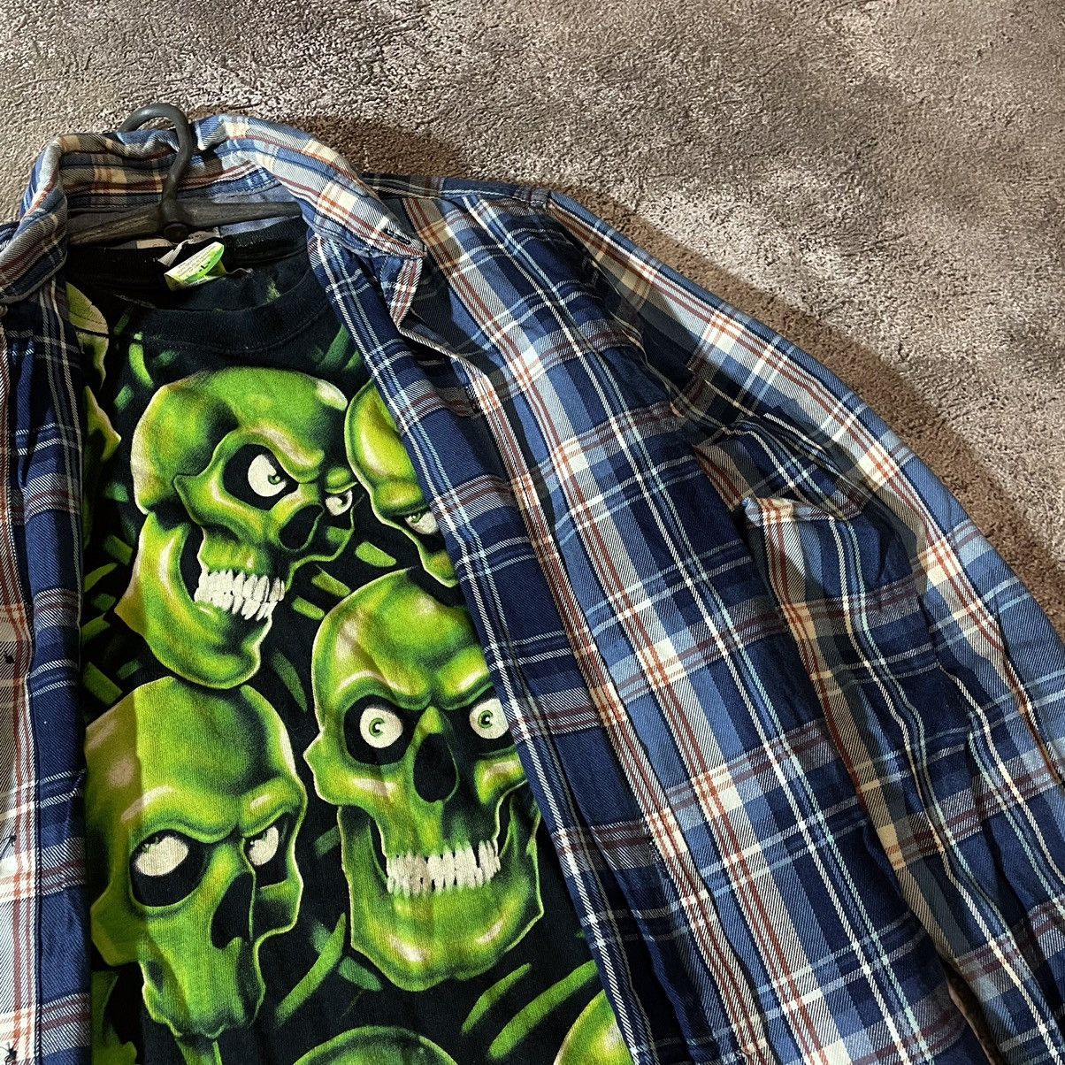 Vintage Vintage 90s Y2K Plaid Shirt Graphic Tee Layering Streetwear Size US S / EU 44-46 / 1 - 5 Thumbnail