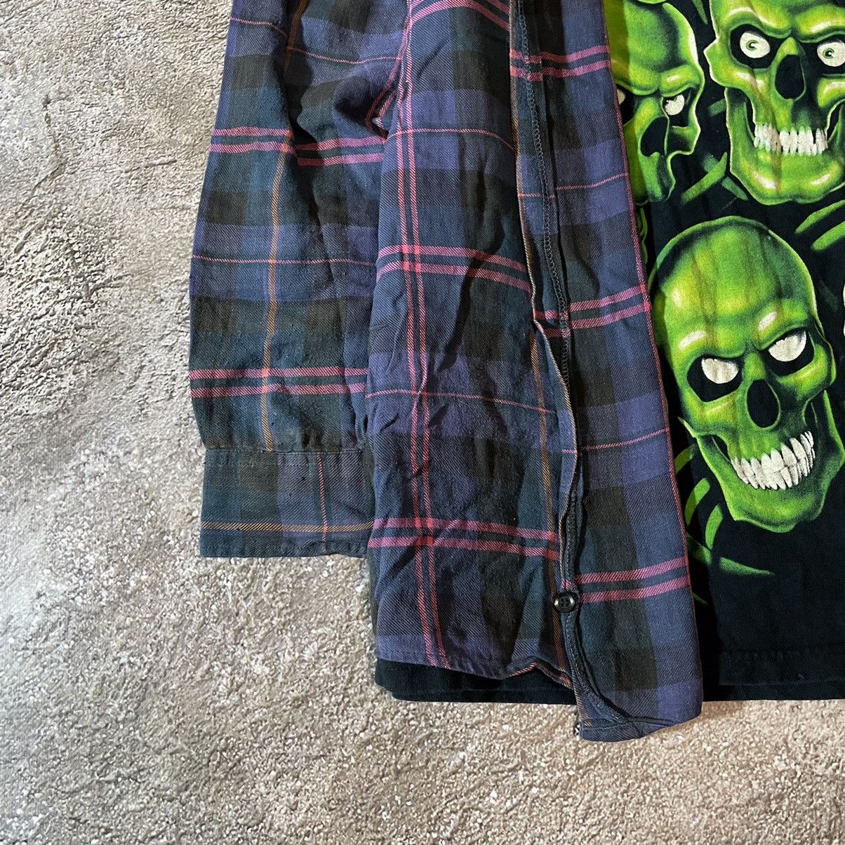 Vintage Vintage 90s Plaid Shirt Graphic Tee Grunge Streetwear Boxy L Size US L / EU 52-54 / 3 - 3 Thumbnail
