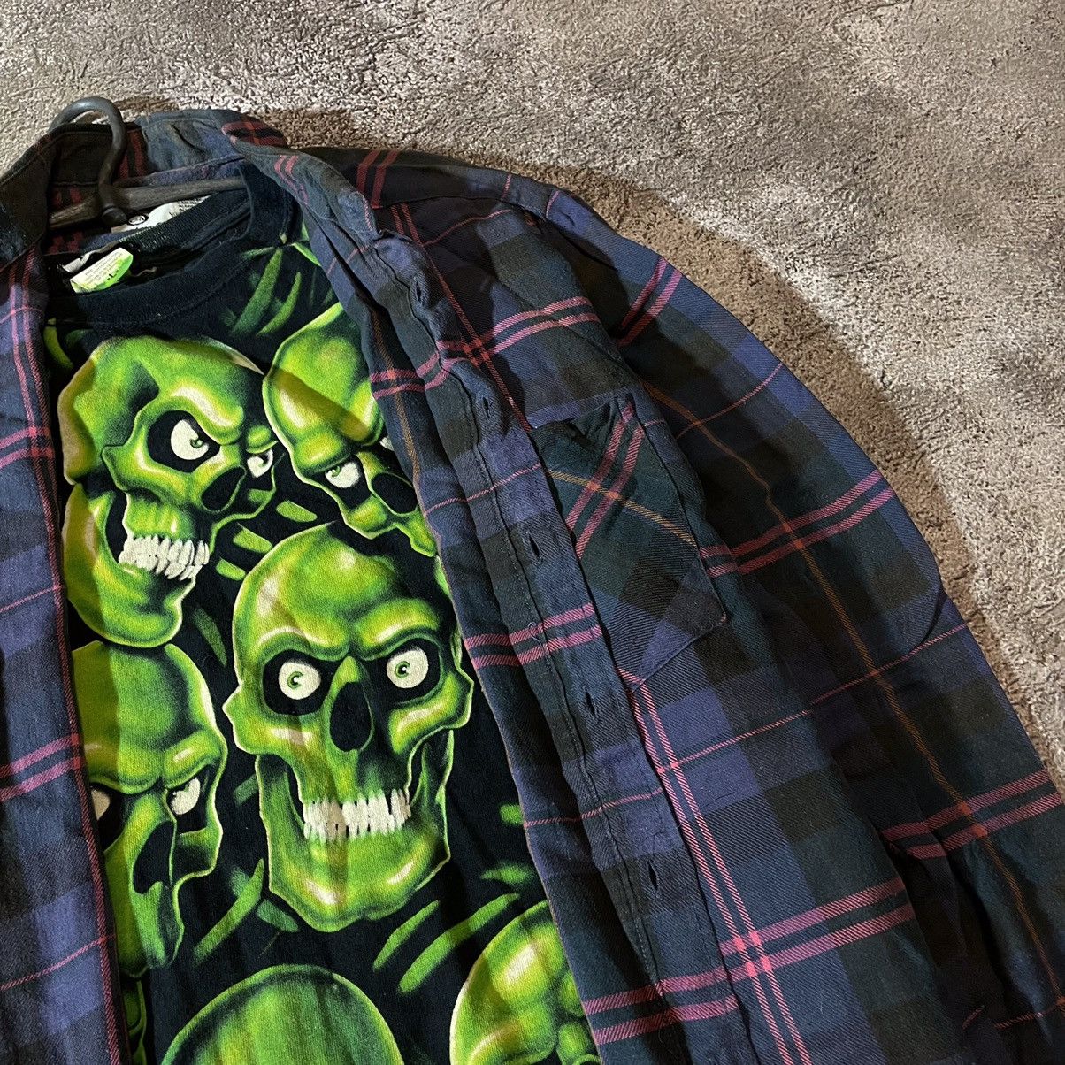 Vintage Vintage 90s Plaid Shirt Graphic Tee Grunge Streetwear Boxy L Size US L / EU 52-54 / 3 - 5 Thumbnail