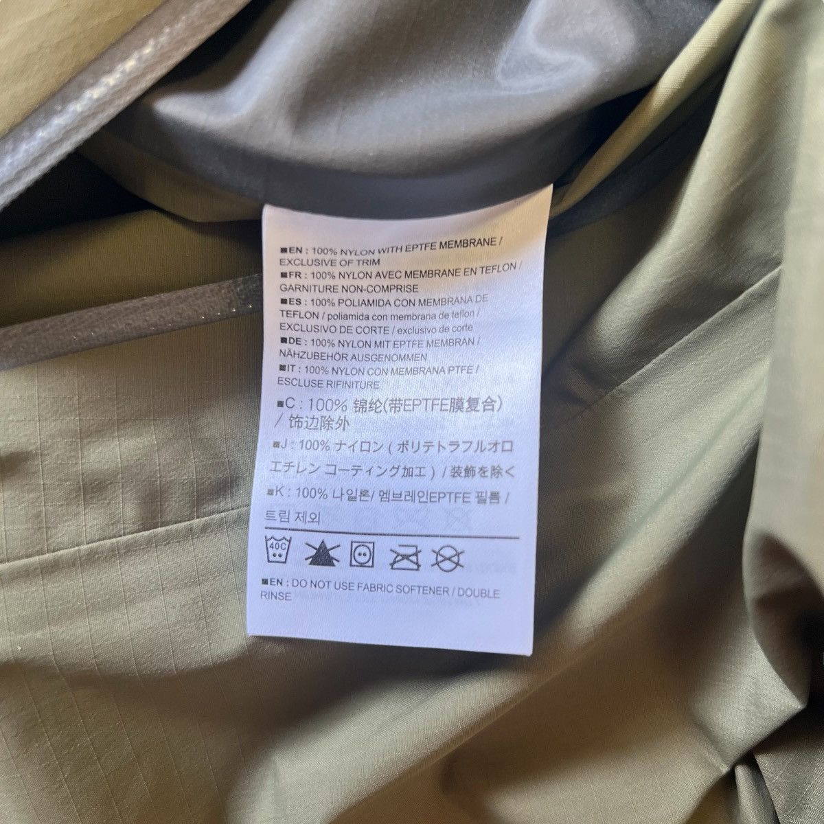 Arc'teryx × Beams Plus ARC'TERYX × BEAMS 17AW BETA SL JACKET Size US M / EU 48-50 / 2 - 7 Thumbnail