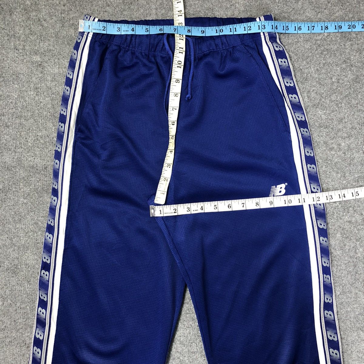 New Balance Vintage New Balance Side Tape Track Pants Size US 28 / EU 44 - 2 Thumbnail