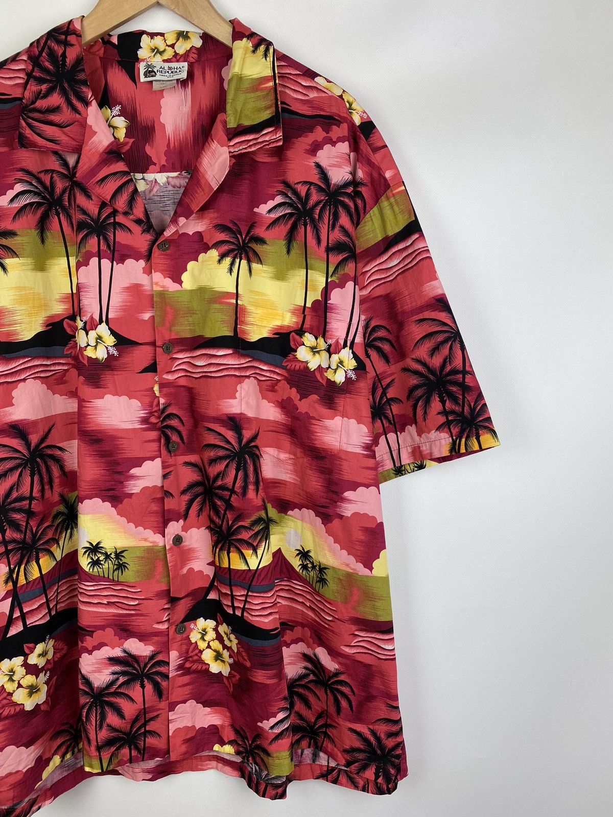 Vintage Aloha Republic vintage men’s Hawaiian shirt made in USA Size US XXL / EU 58 / 5 - 5 Thumbnail