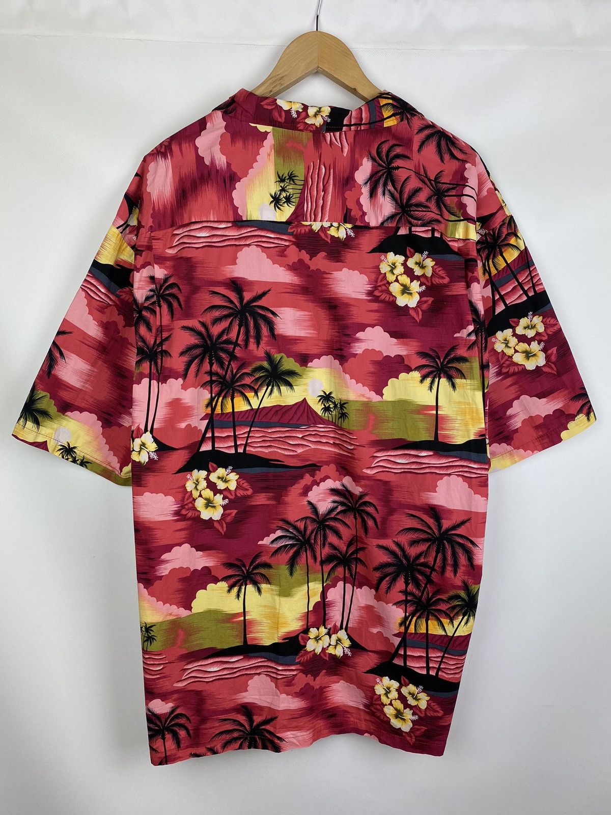 Vintage Aloha Republic vintage men’s Hawaiian shirt made in USA Size US XXL / EU 58 / 5 - 10 Thumbnail