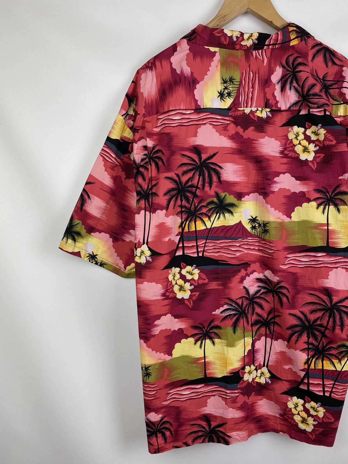 Vintage Aloha Republic vintage men’s Hawaiian shirt made in USA Size US XXL / EU 58 / 5 - 14 Thumbnail