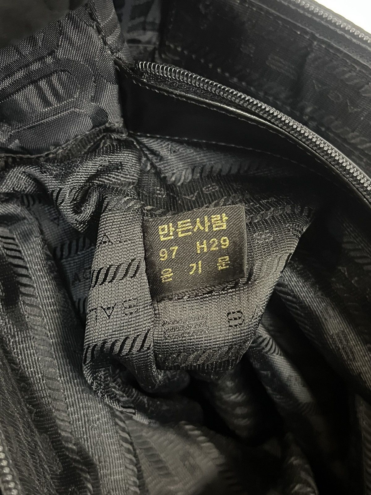 Balenciaga Vintage Balenciaga Made in Japan Handbag Size ONE SIZE - 20 Thumbnail