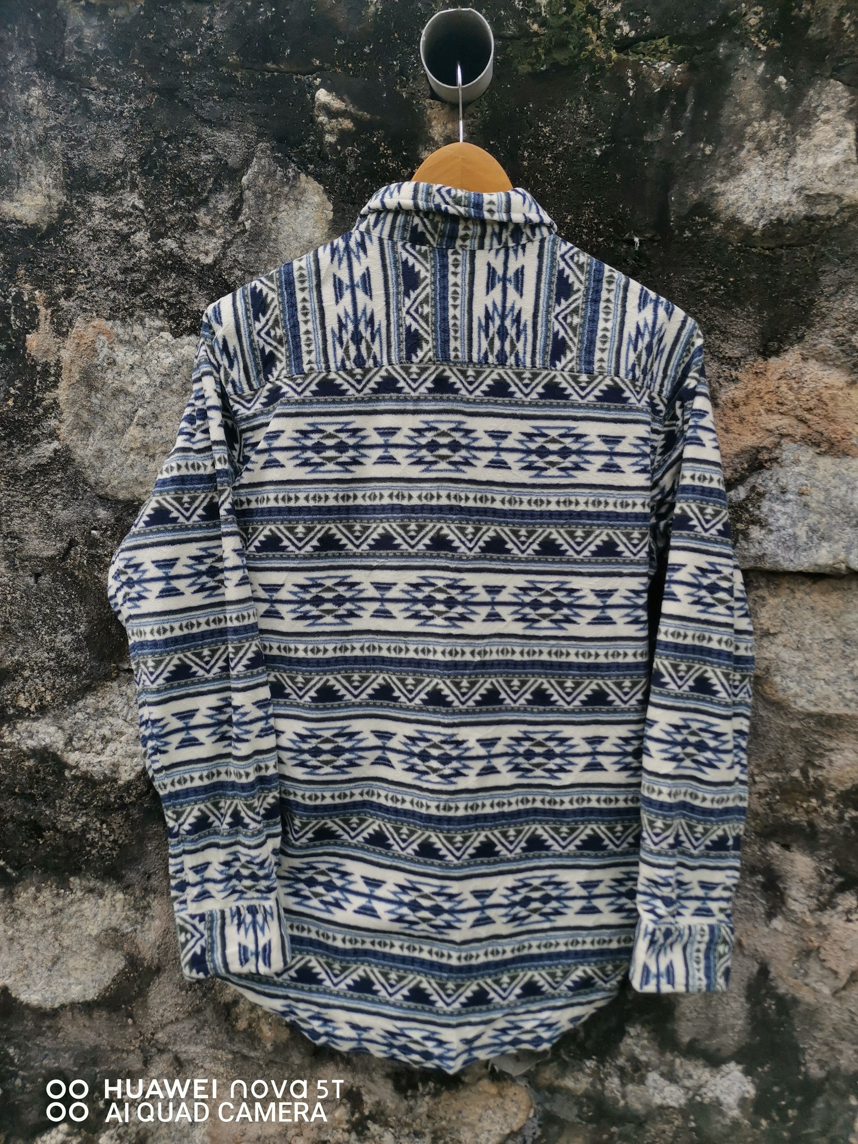 Japanese Brand Vintage Japanese Uniqlo Navajo Flannel Shirts Size US M / EU 48-50 / 2 - 3 Thumbnail