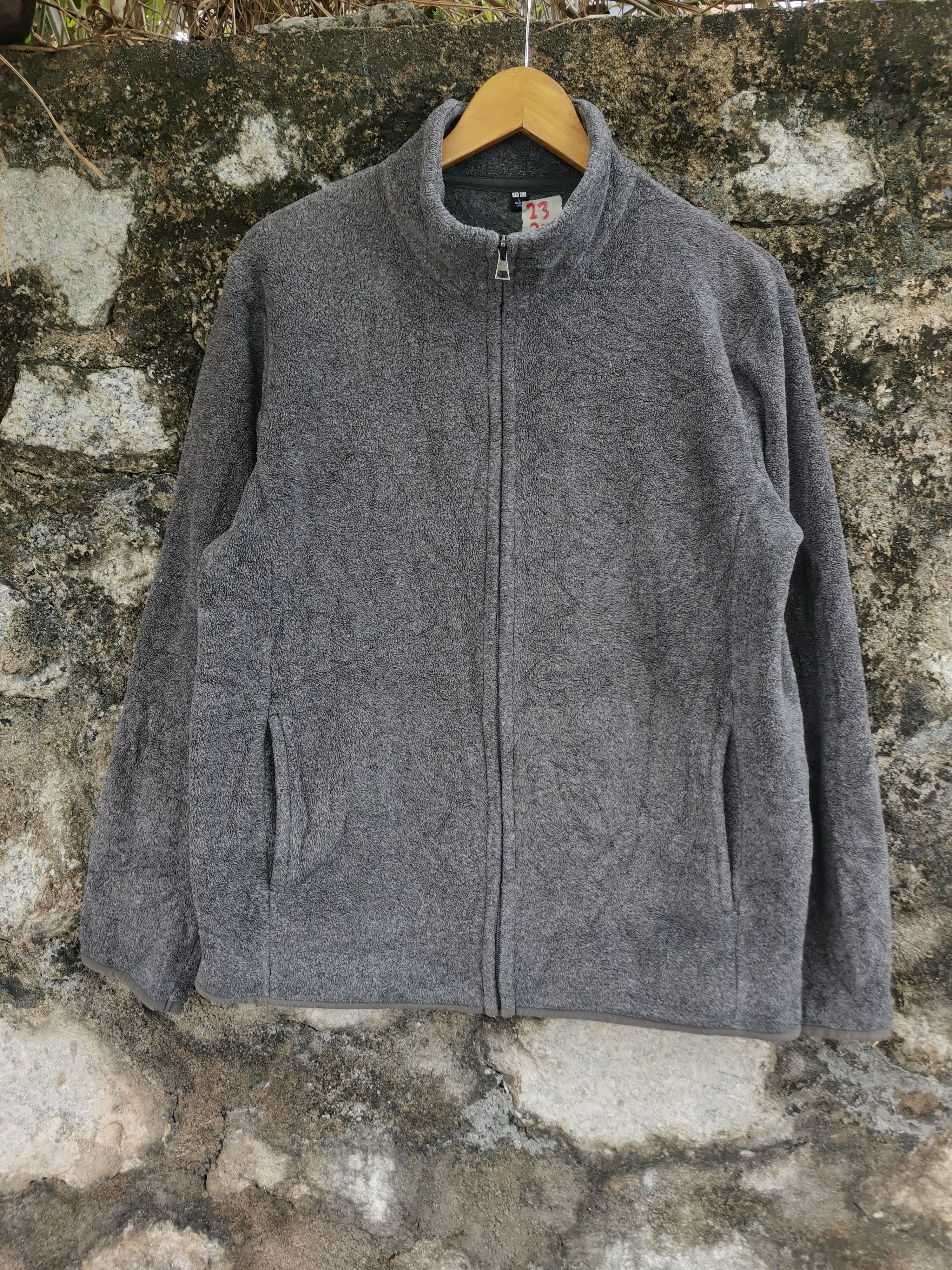 Japanese Brand Vintage Uniqlo Fleece Sherpa Sweater Jacket Size US L / EU 52-54 / 3 - 1 Thumbnail
