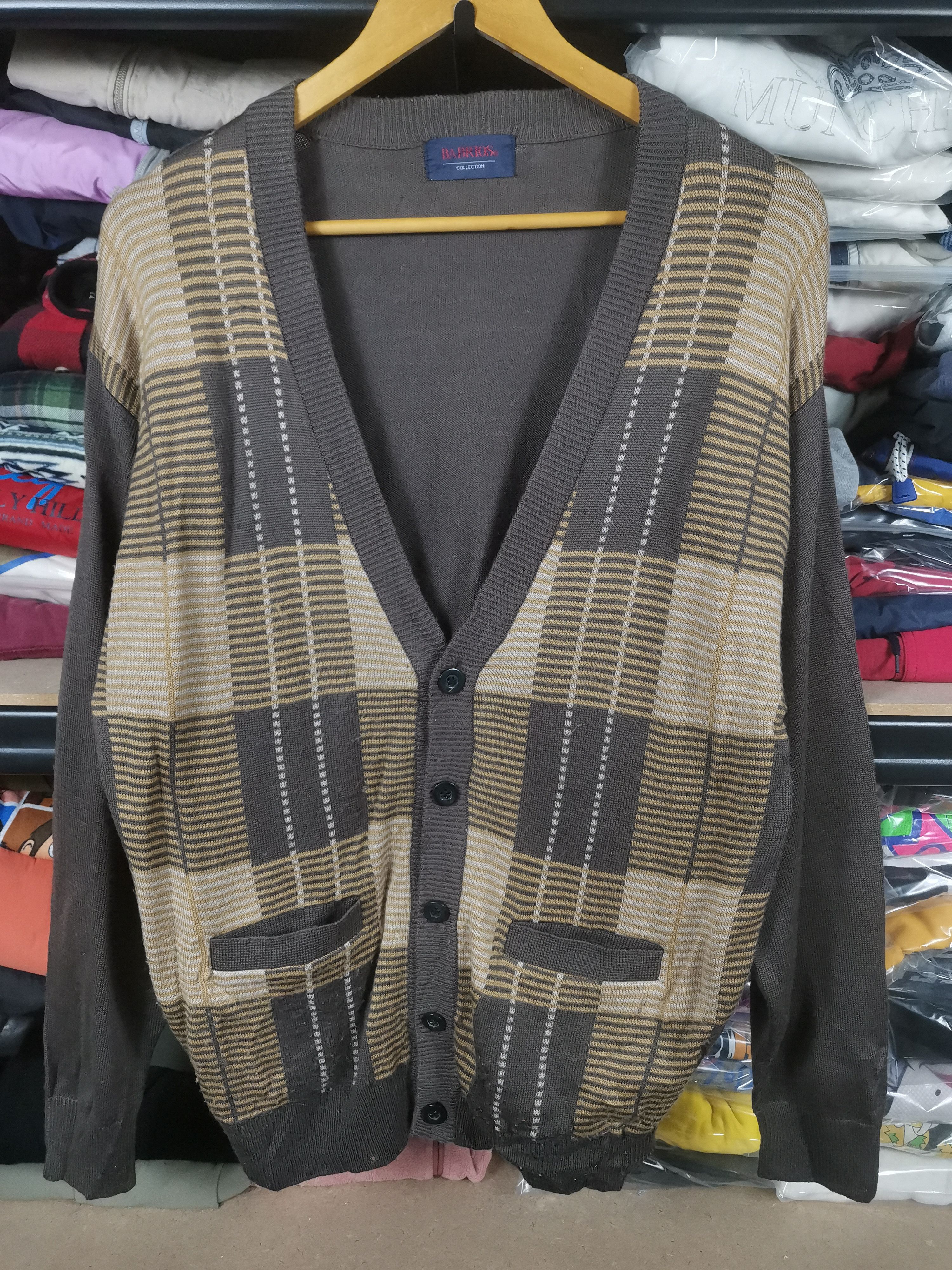 Japanese Brand Vintage Japanese Brand Babrios Colourblock Knit Cardigan Size US L / EU 52-54 / 3 - 1 Thumbnail