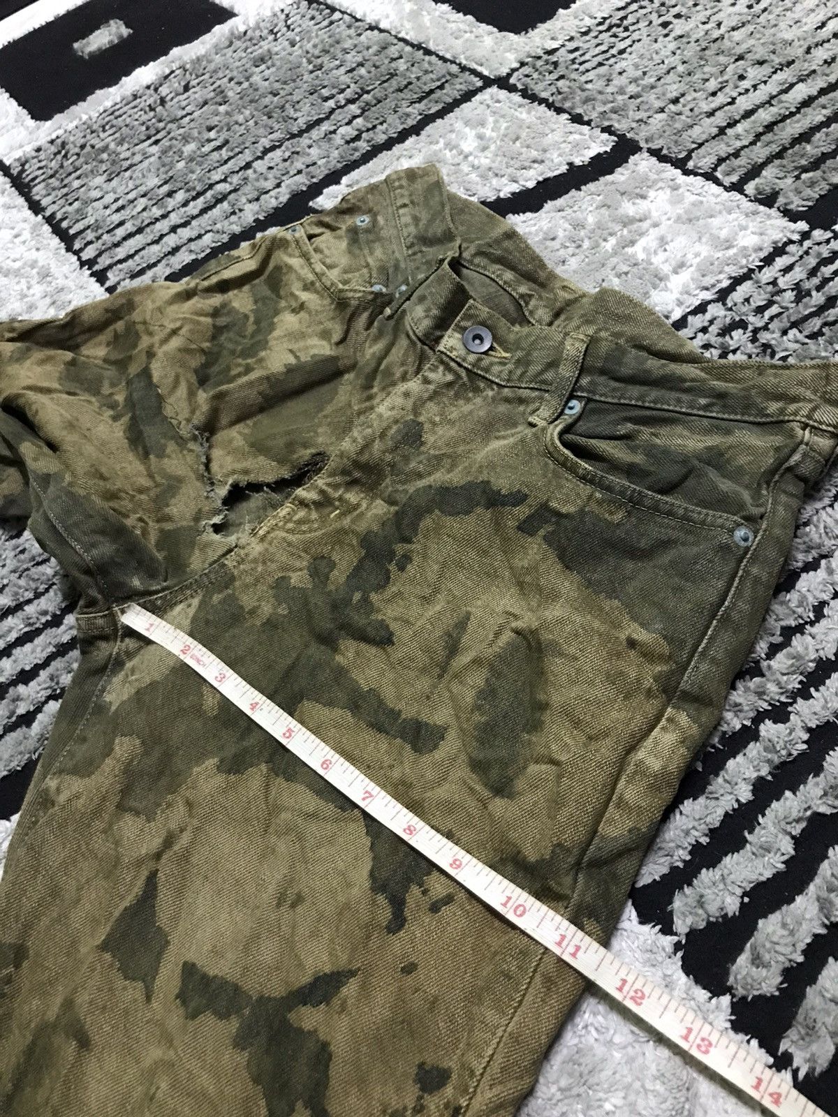 Uniqlo Uniqlo camouflage denim jeans Size US 32 / EU 48 - 13 Thumbnail