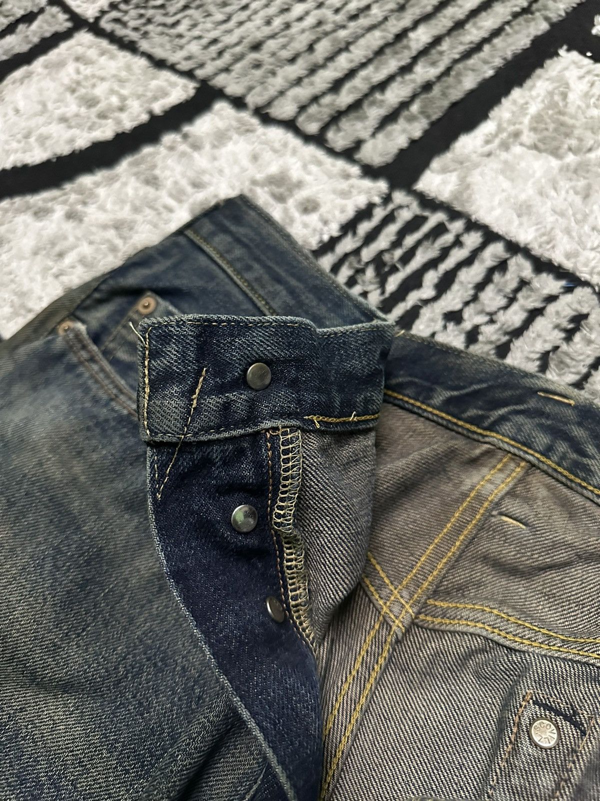 Vintage 80s Sewing Cop selvedge rusty wash denim jeans