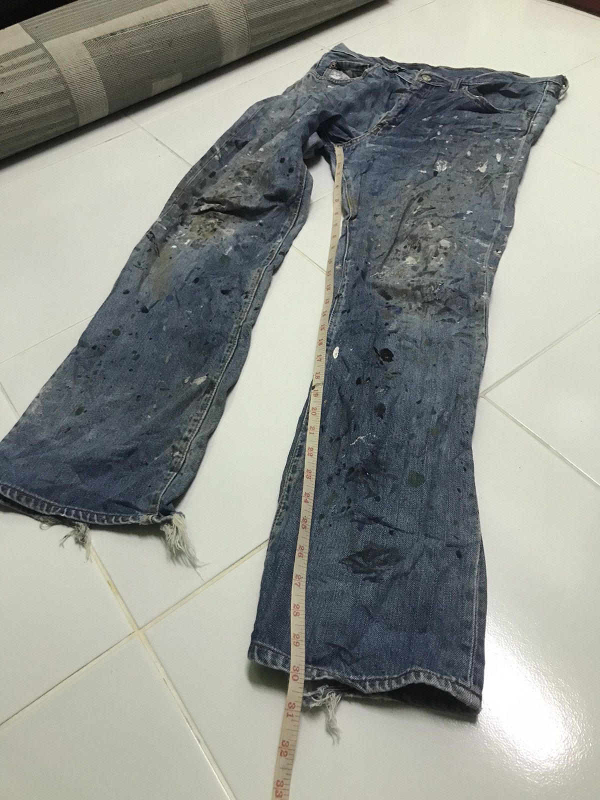 Levi's Vintage Clothing 33x30 Vintage Levi’s paint distressed light blue denim jeans Size US 33 - 10 Thumbnail