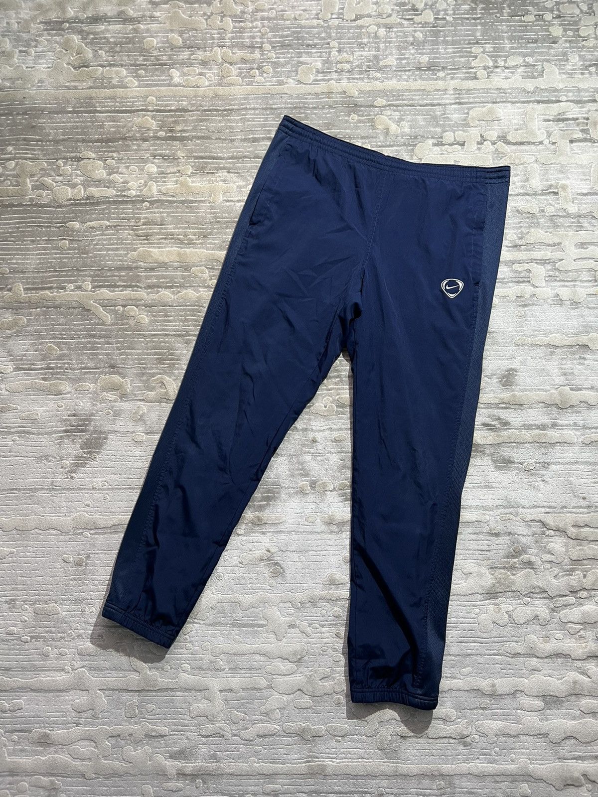 Nike Nike vintage treck pants sale streetwear hype Size US 34 / EU 50 - 1 Thumbnail