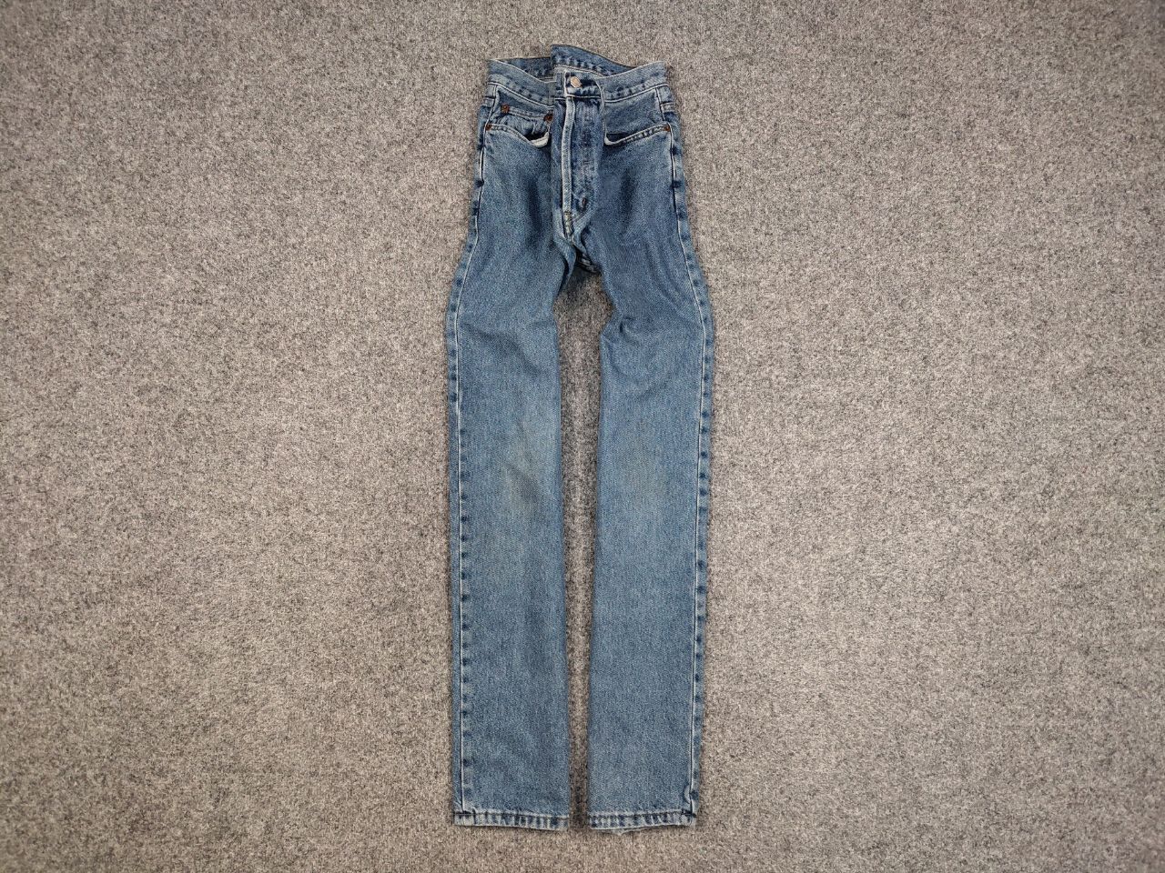 Levi's Vintage 90's Levis 501 Classic Faded Denim Jeans Made in USA Size US 31 - 1 Thumbnail