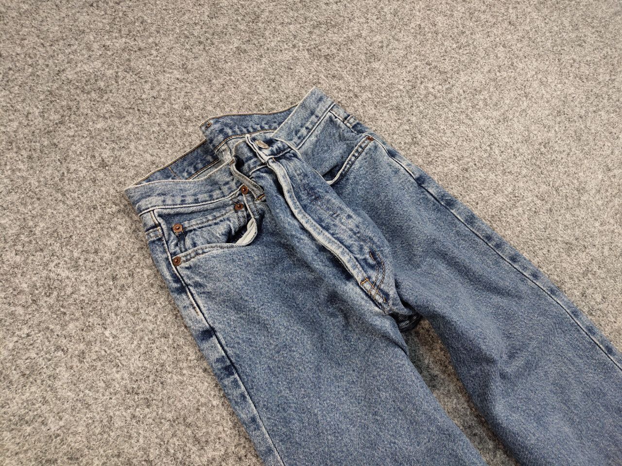 Levi's Vintage 90's Levis 501 Classic Faded Denim Jeans Made in USA Size US 31 - 11 Thumbnail