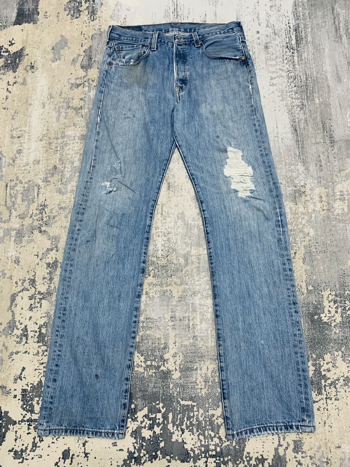 image of Vintage Levis 501 Jeans Distressed Denim 32X34.5 in Blue Wash, Men's