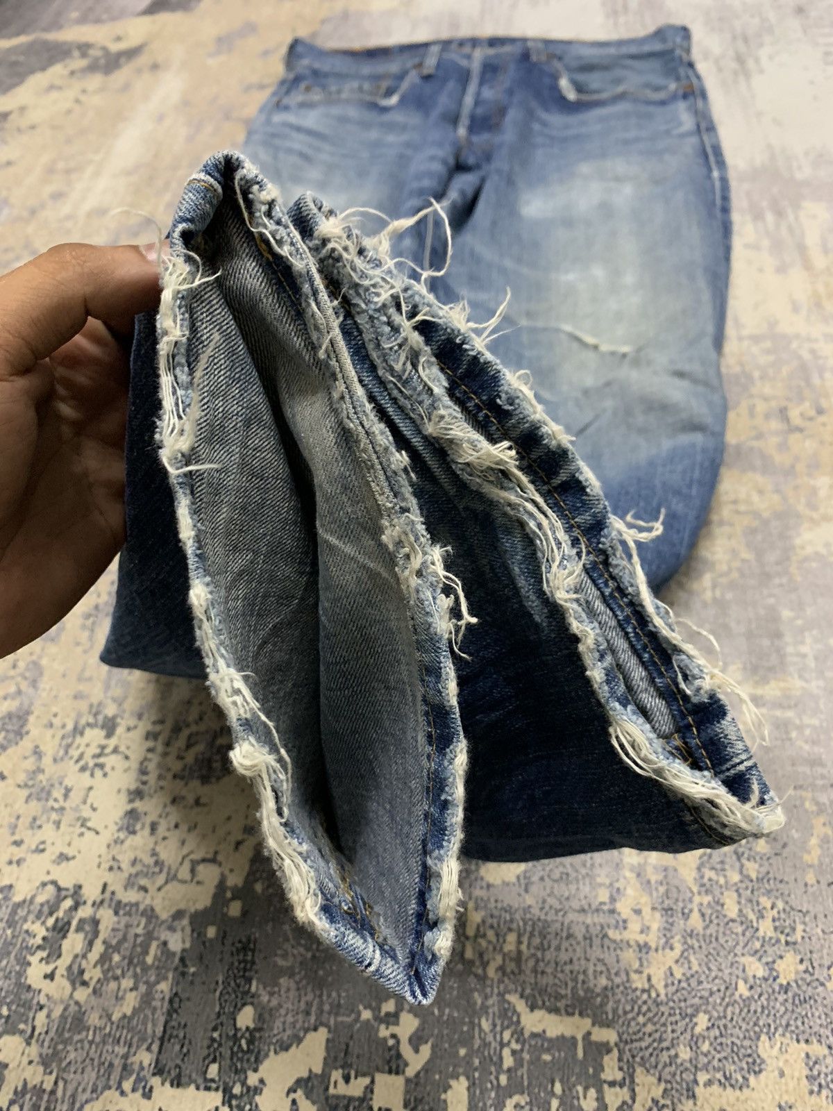 Levi's Vintage Levis 501 Jeans Distressed Denim 33x32 Size US 33 - 7 Thumbnail