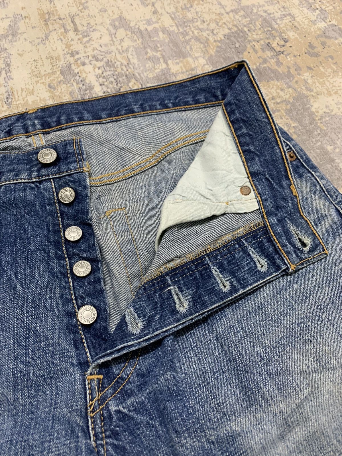 Levi's Vintage Levis 501 Jeans Distressed Denim 33x32 Size US 33 - 4 Thumbnail