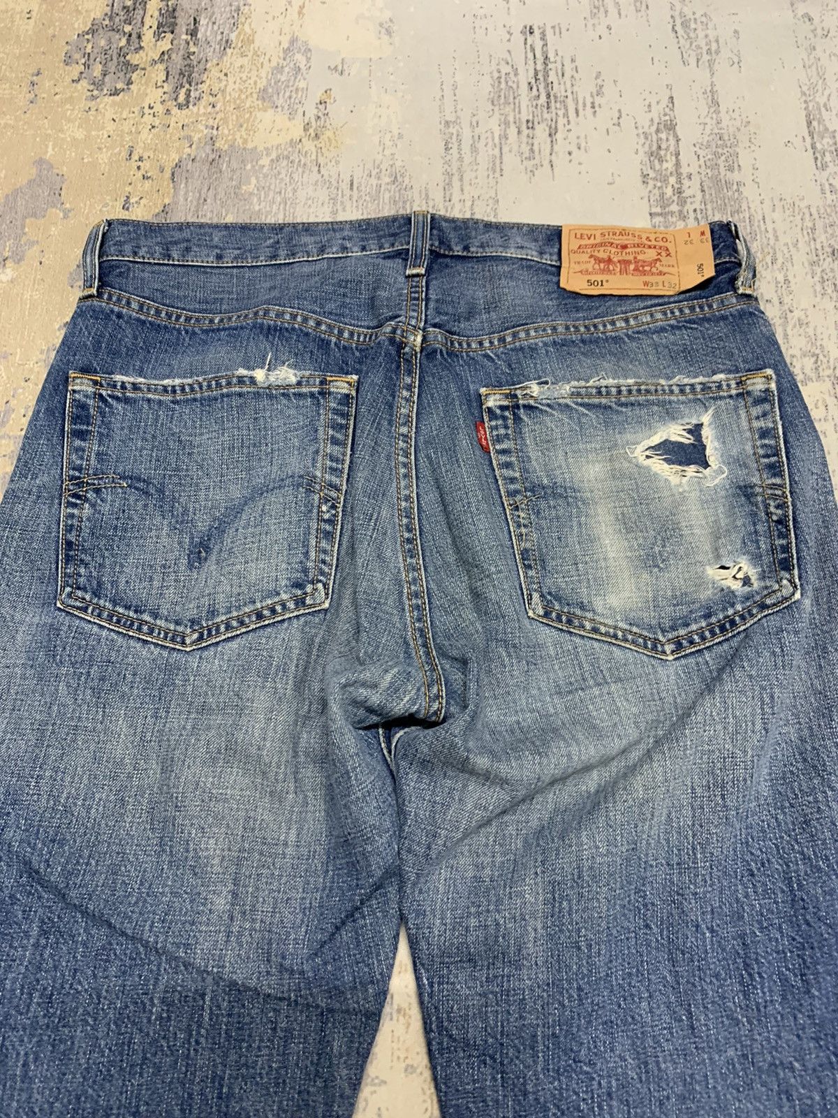 Levi's Vintage Levis 501 Jeans Distressed Denim 33x32 Size US 33 - 5 Thumbnail