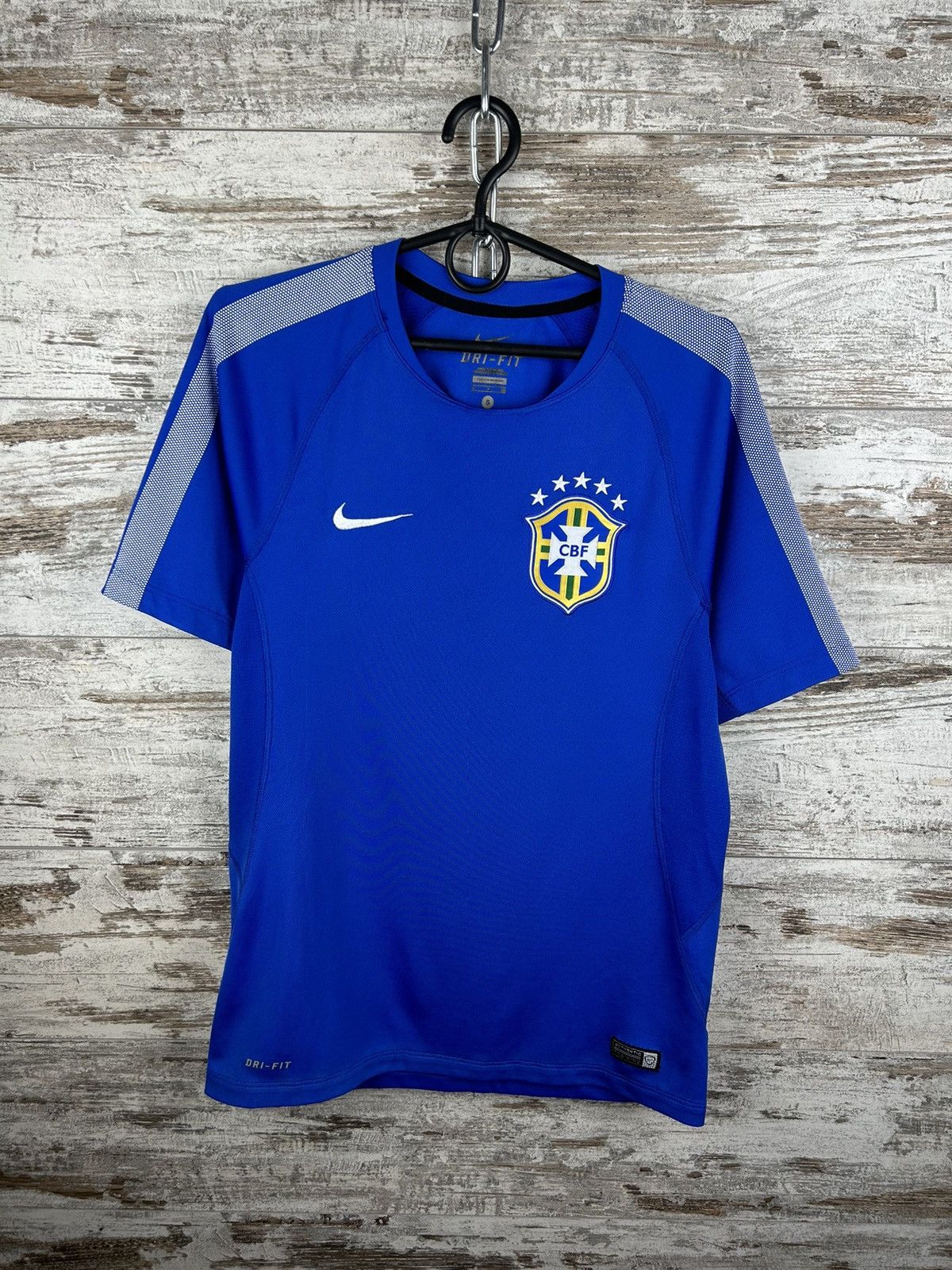 Nike Mens Vintage Nike Brazil National Team T Shirt tee jersey Size US S / EU 44-46 / 1 - 1 Thumbnail