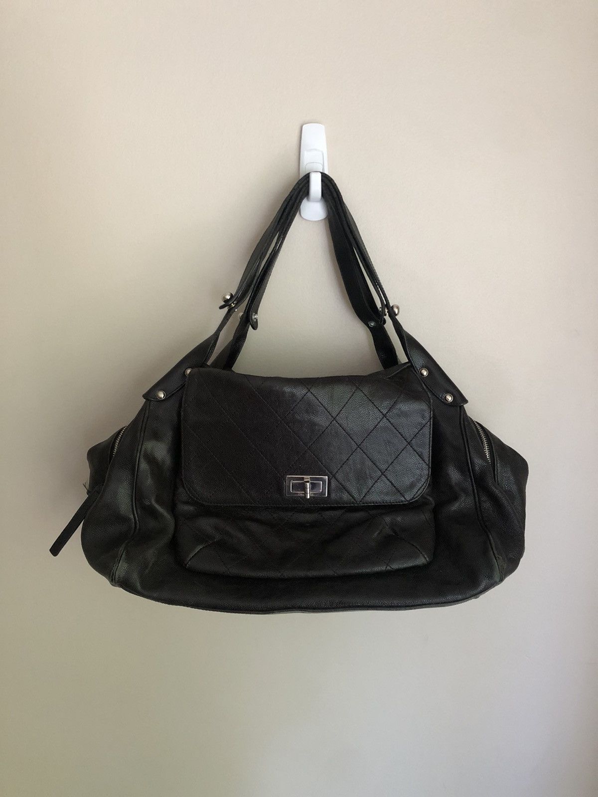 Chanel CHANEL Pebbled Leather Double Zipper XL Tote Bag Size ONE SIZE - 3 Thumbnail