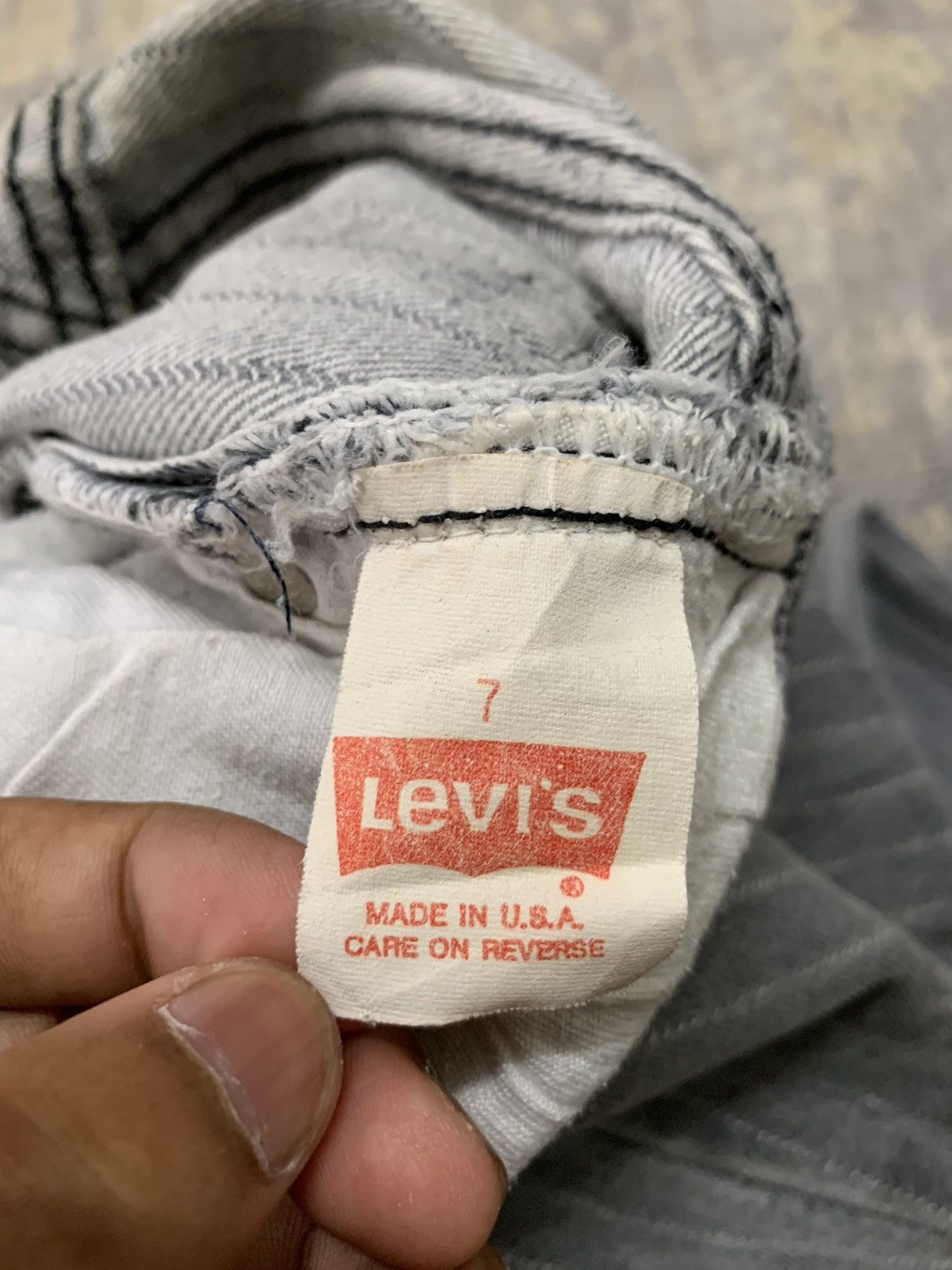 Levi's Vintage 90s Levi’s 501 Pin Stripe Straight Leg Jeans 26x32.5 Size US 26 / EU 42 - 11 Thumbnail