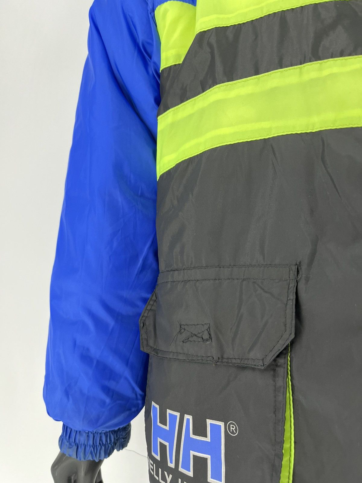 Helly Hansen Vintage Helly Hansen Reversible Down Jacket Size L Size US L / EU 52-54 / 3 - 6 Thumbnail