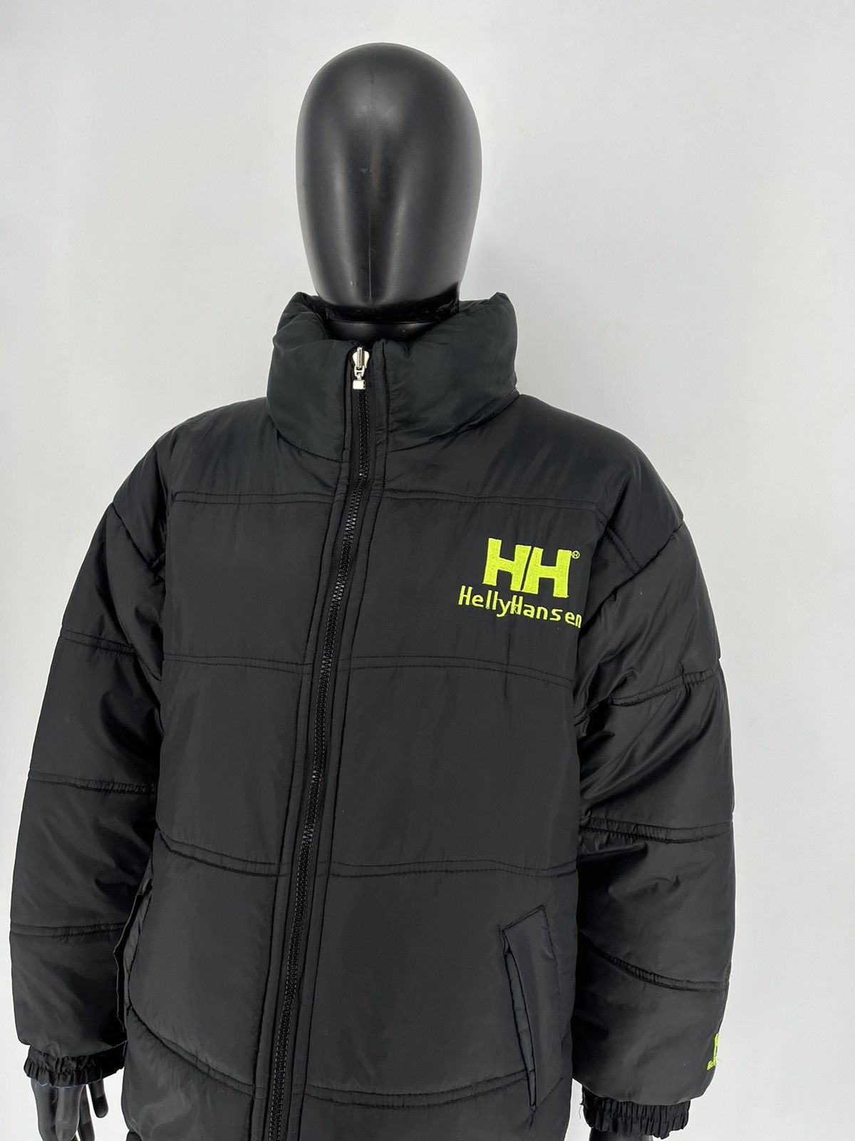 Helly Hansen Vintage Helly Hansen Reversible Down Jacket Size L Size US L / EU 52-54 / 3 - 17 Thumbnail
