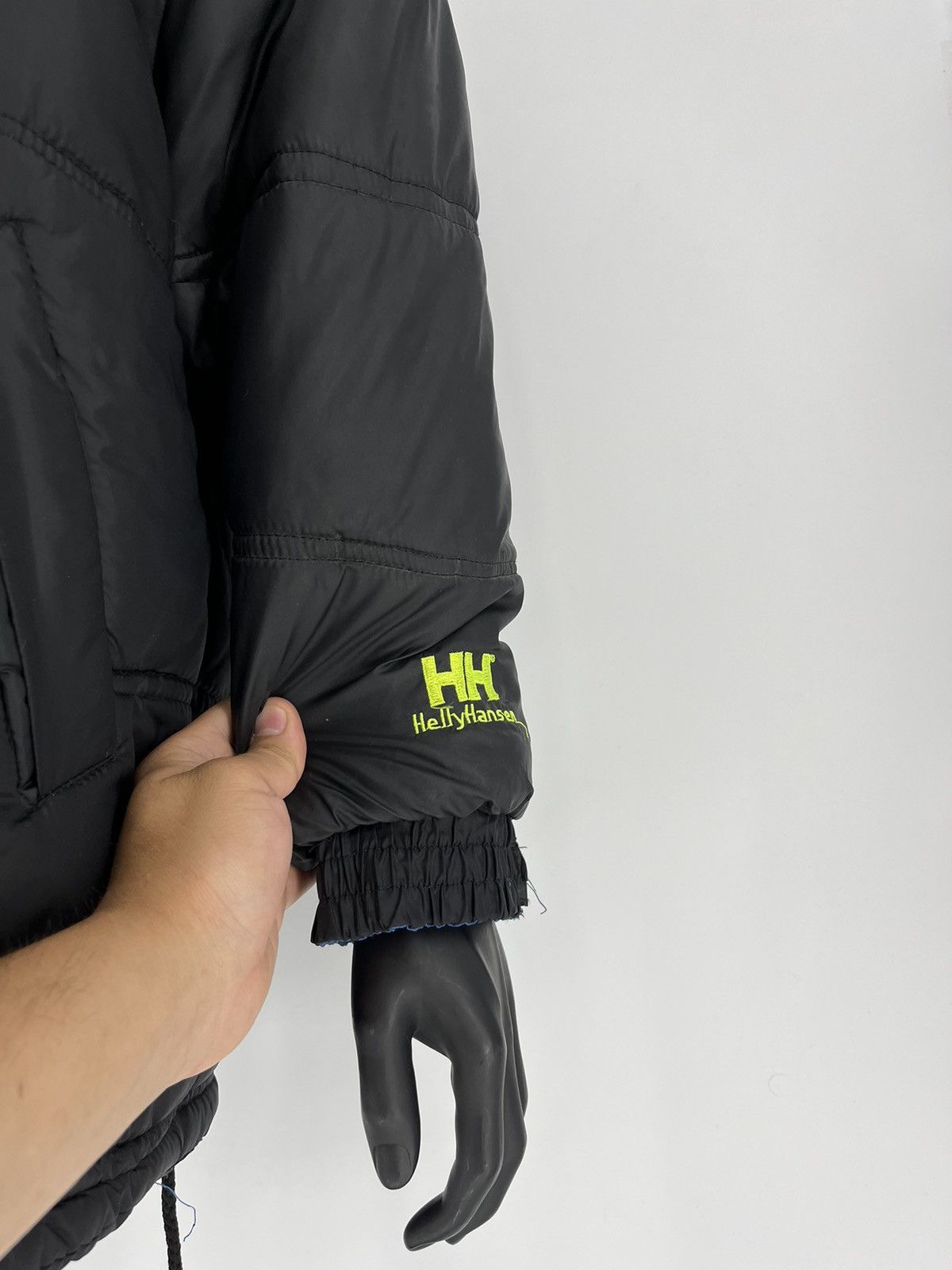 Helly Hansen Vintage Helly Hansen Reversible Down Jacket Size L Size US L / EU 52-54 / 3 - 20 Thumbnail