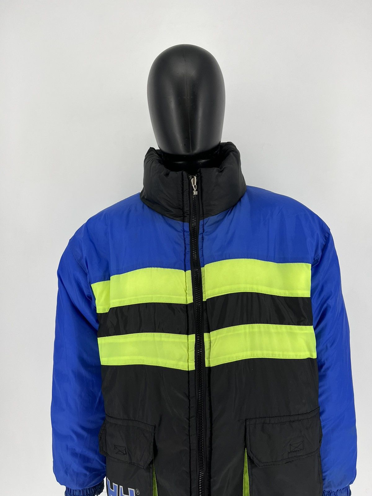 Helly Hansen Vintage Helly Hansen Reversible Down Jacket Size L Size US L / EU 52-54 / 3 - 3 Thumbnail