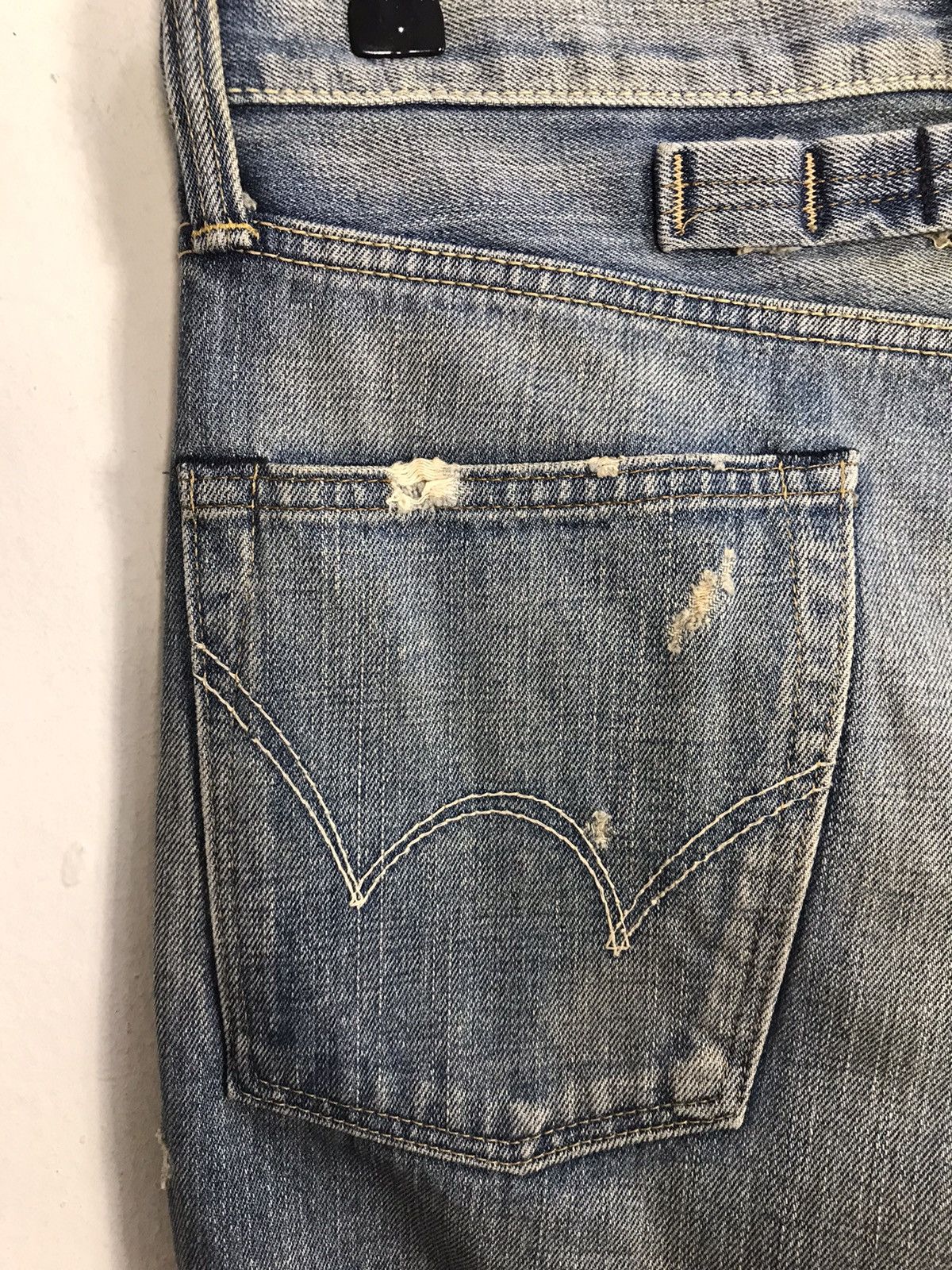 Edwin × Vintage Vintage Edwin Selvedge Buckle Back Distressed Made In 🇯🇵 Size US 33 - 13 Thumbnail