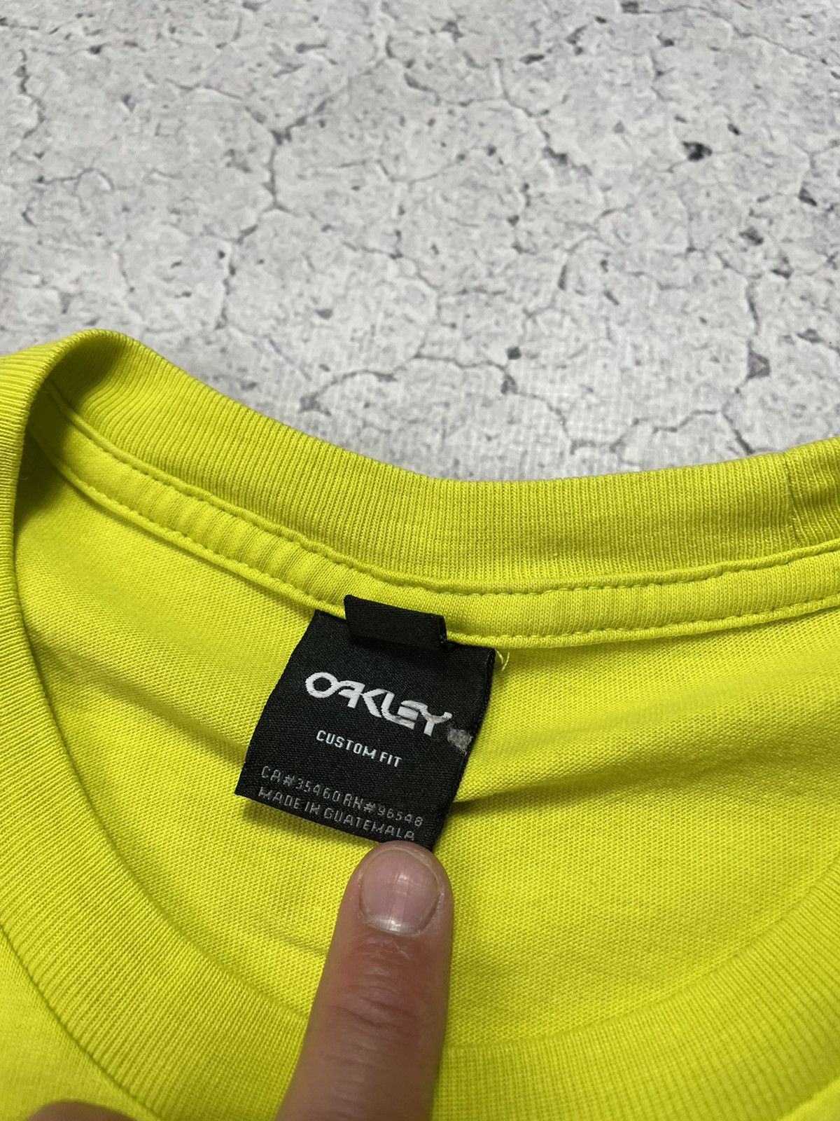 Oakley × Vintage Oakley T-shirt with large logo Size US S / EU 44-46 / 1 - 7 Thumbnail