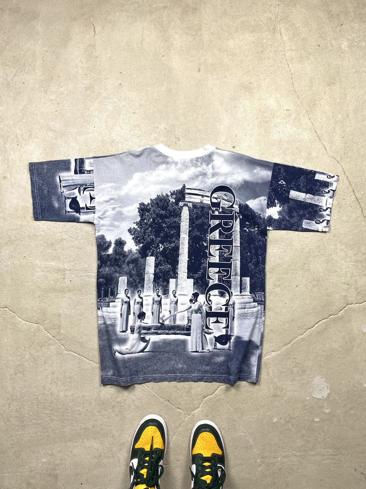 Vintage Rare! 80-90’s Vintage Greece Graphic Tee Shirt Hype Y2K Size US XL / EU 56 / 4 - 10 Thumbnail