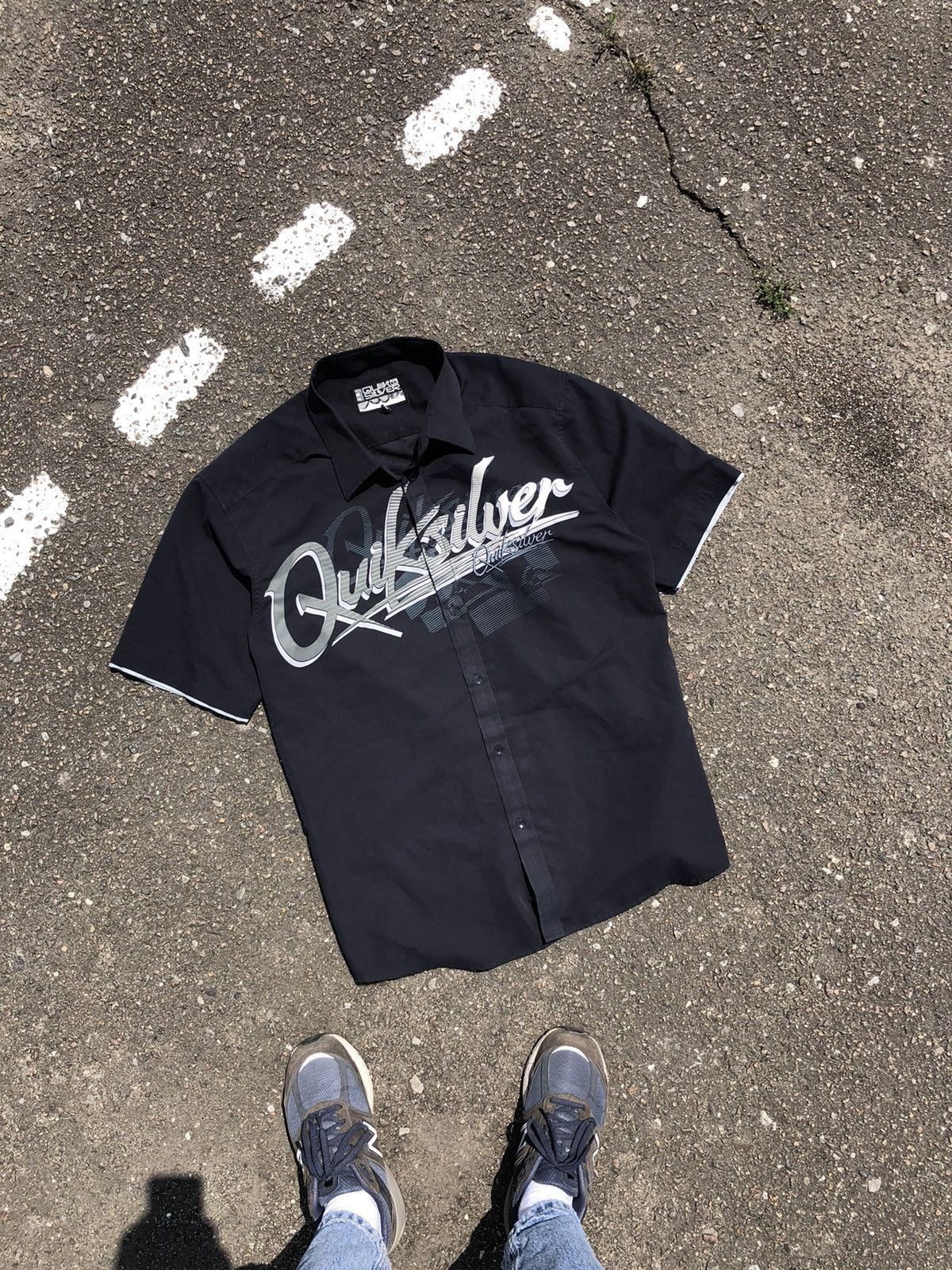Quiksilver Vintage Quiksilver Big Logo Short Sleeve Shirt Y2K Size US XL / EU 56 / 4 - 1 Thumbnail