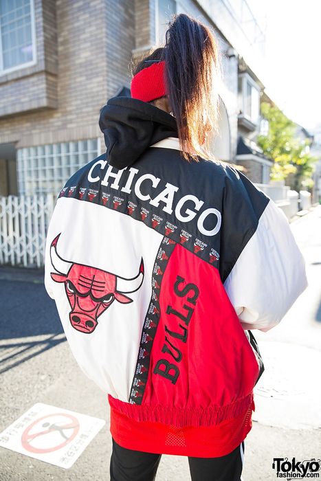 Pro Player Vintage 90s NBA Chicago Bulls Pro Player Bomber Jacket