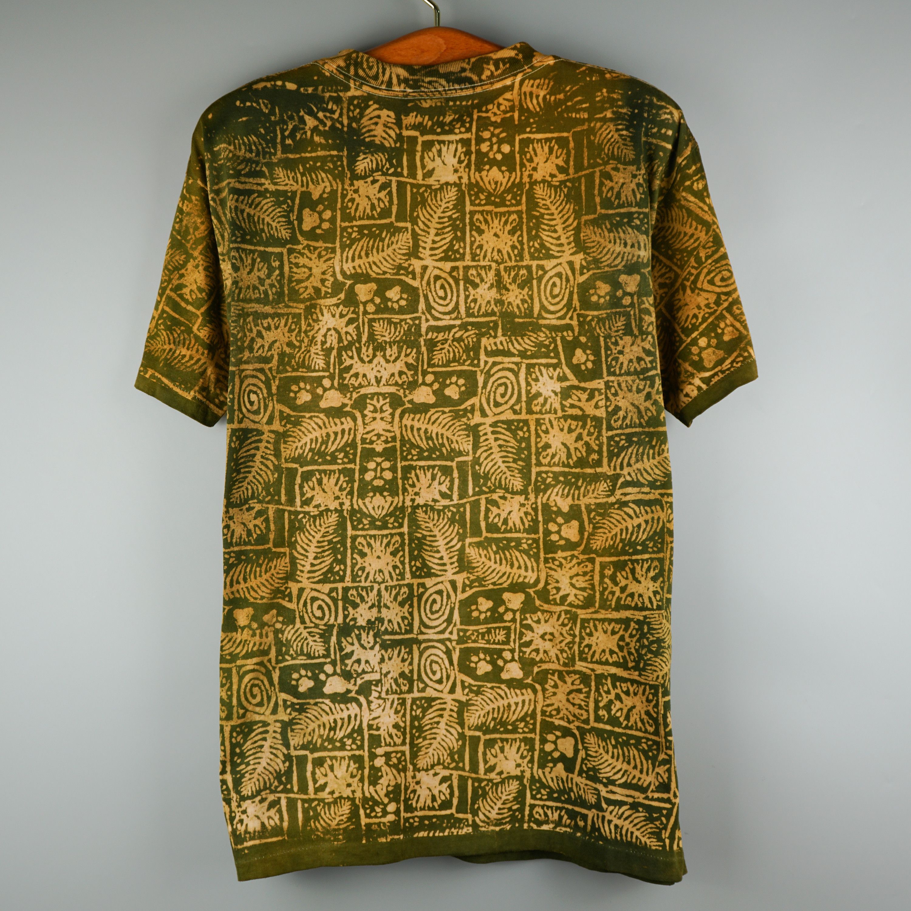Cartoon Network × Disney × Vintage 1990s Lion King All Over Print t-shirt Size US L / EU 52-54 / 3 - 6 Thumbnail