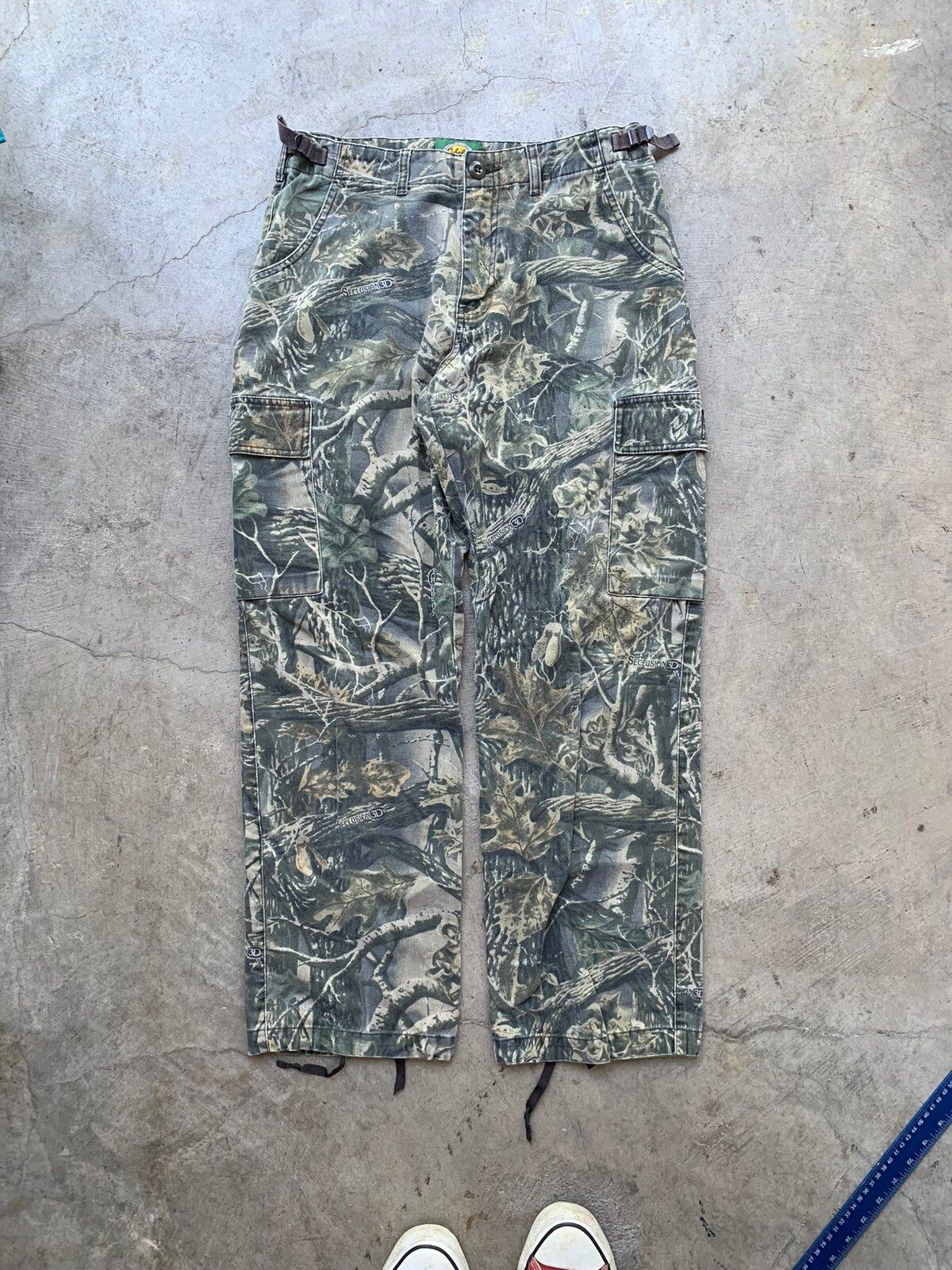Vintage Y2K realtree camo cargo pants | Grailed