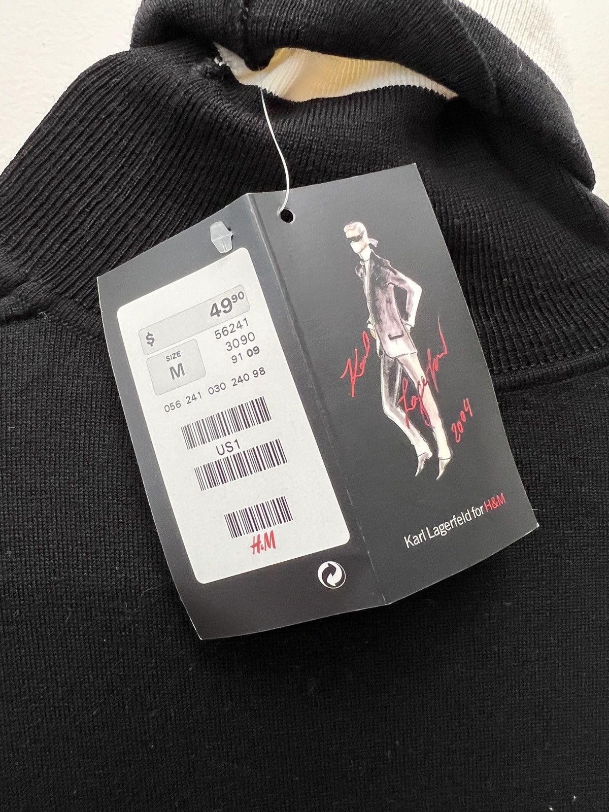 Karl Lagerfeld KARL LAGERFELD/H&M collaboration B&W turtleneck sweater Size US M / EU 48-50 / 2 - 6 Thumbnail