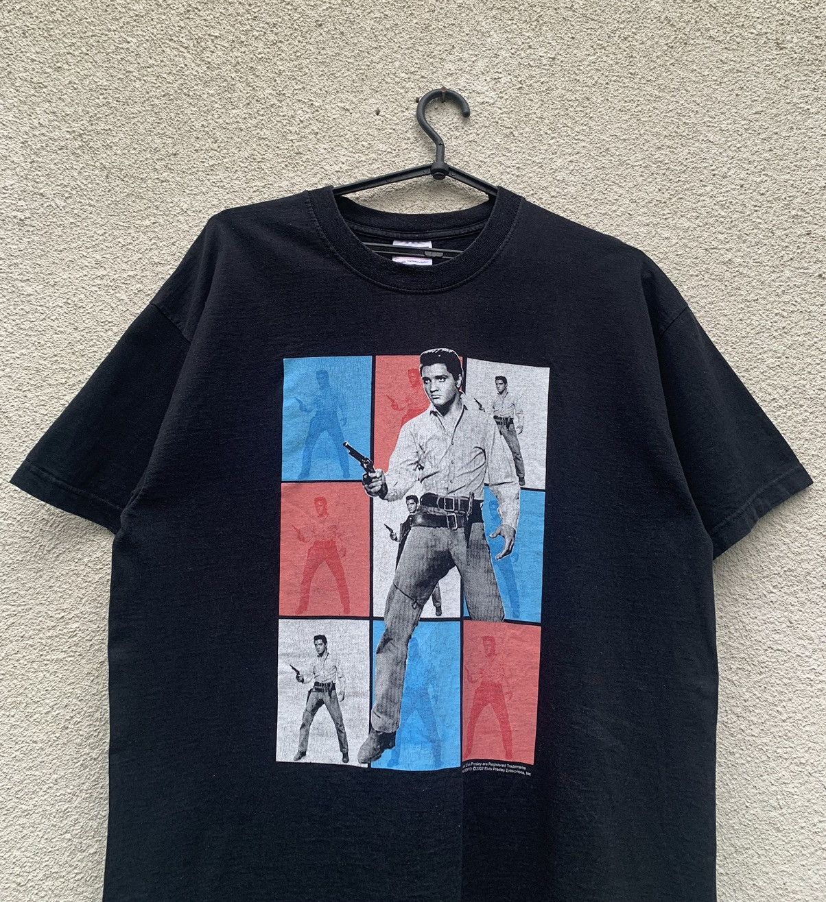Vintage Vintage 2002 Elvis Presley T-shirt Size US L / EU 52-54 / 3 - 3 Thumbnail