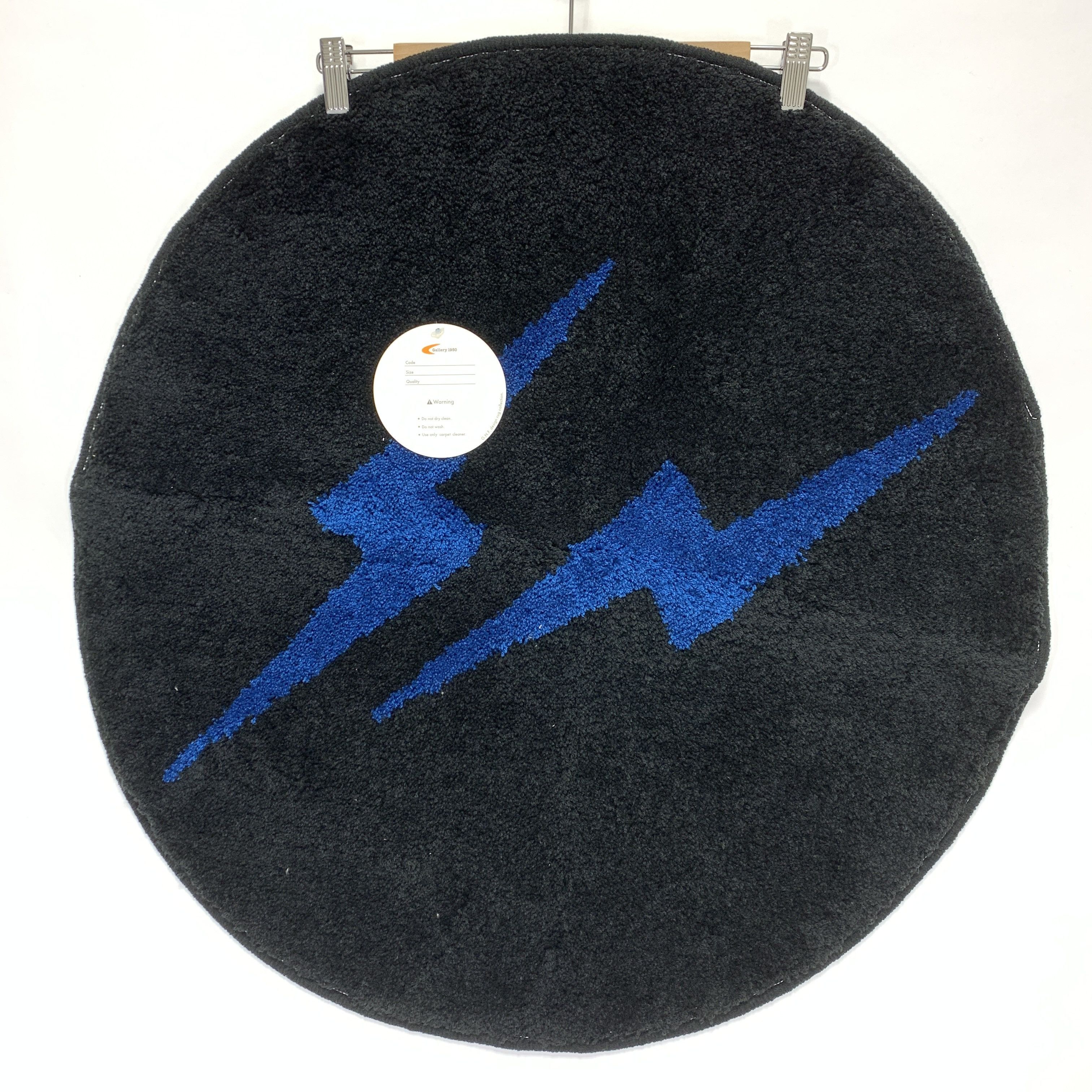 G1950 And fragment design Collaborate Once Again On Logo Rugs in Two C –  JUICESTORE